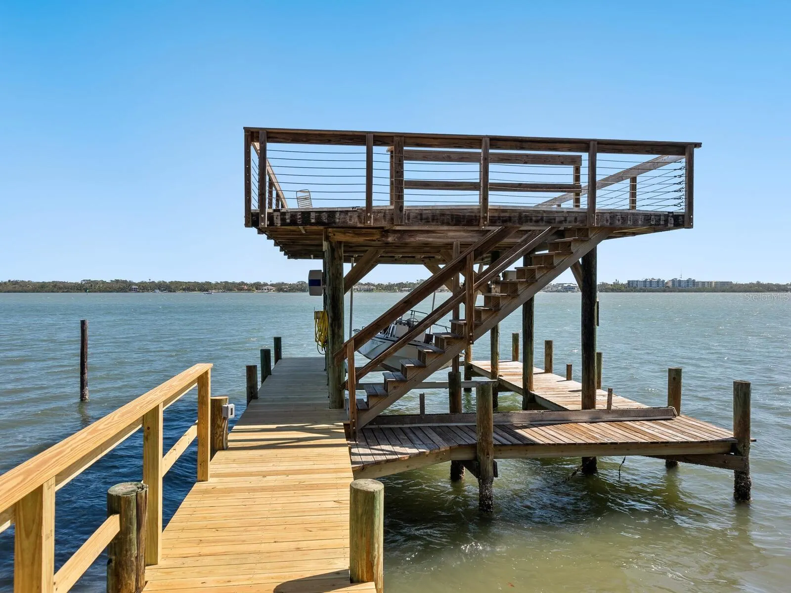 1049 N CASEY KEY RD