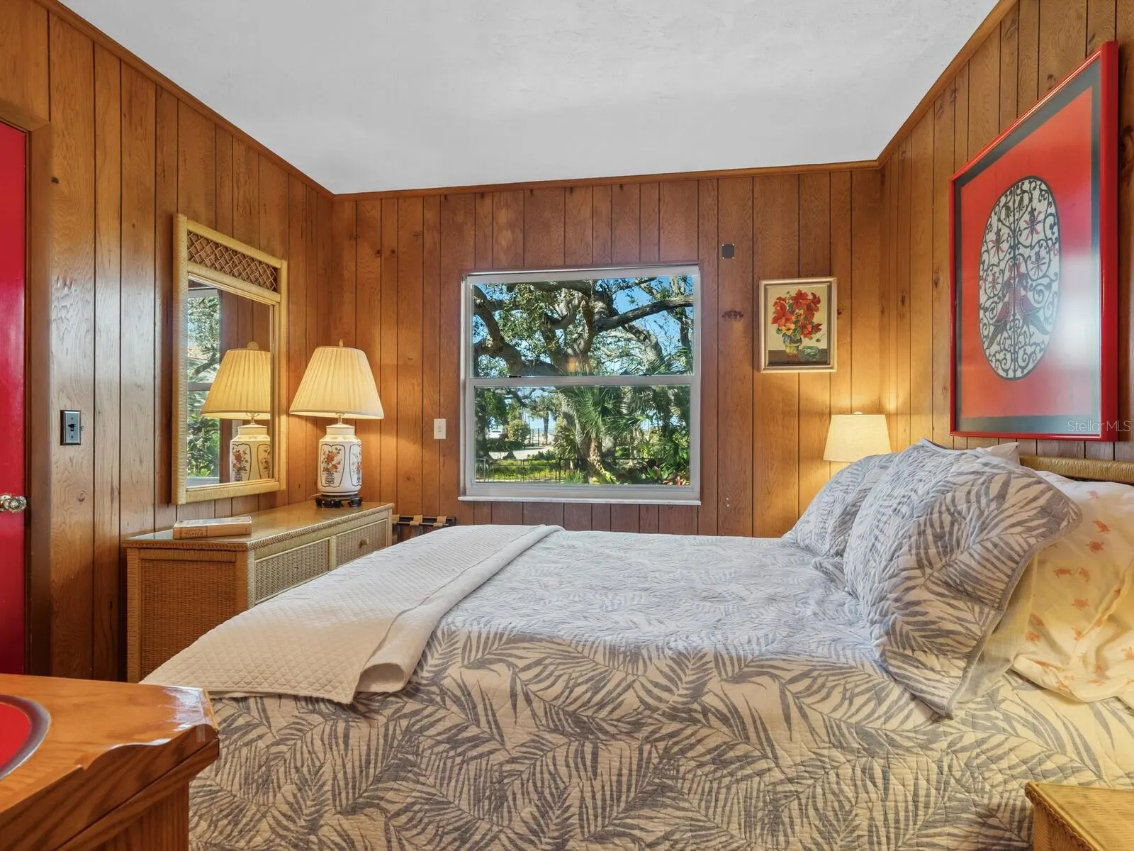 1049 N CASEY KEY RD