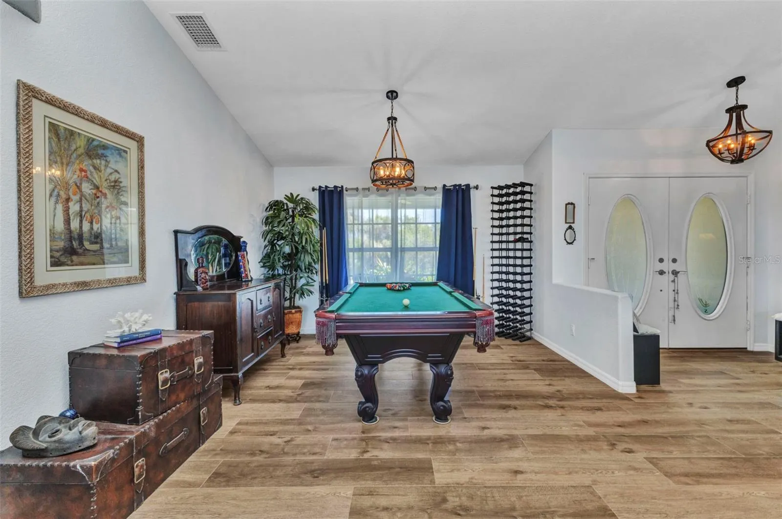 18382 ARAPAHOE CIR