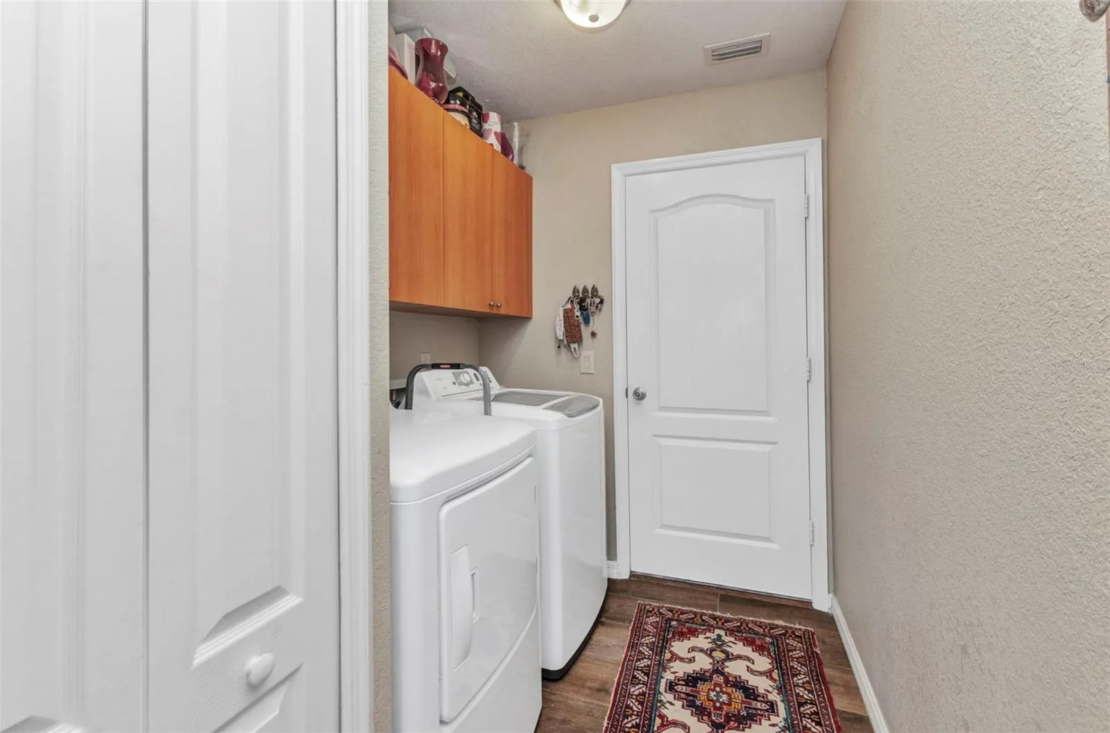 18382 ARAPAHOE CIR