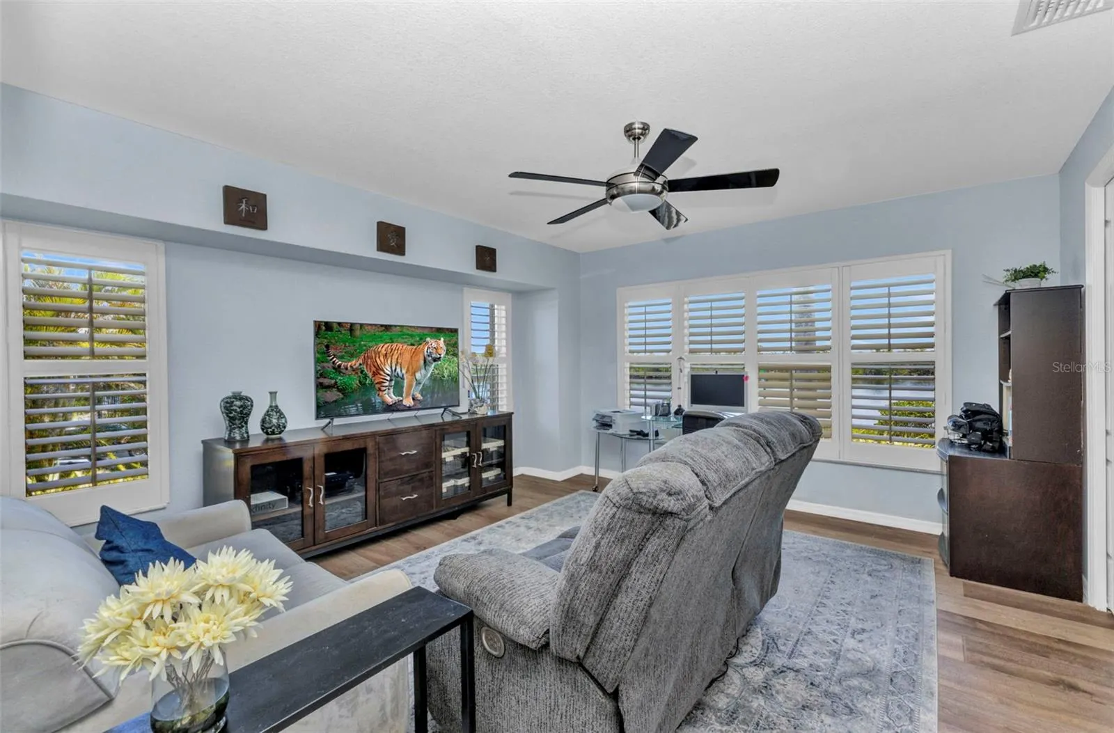 18382 ARAPAHOE CIR