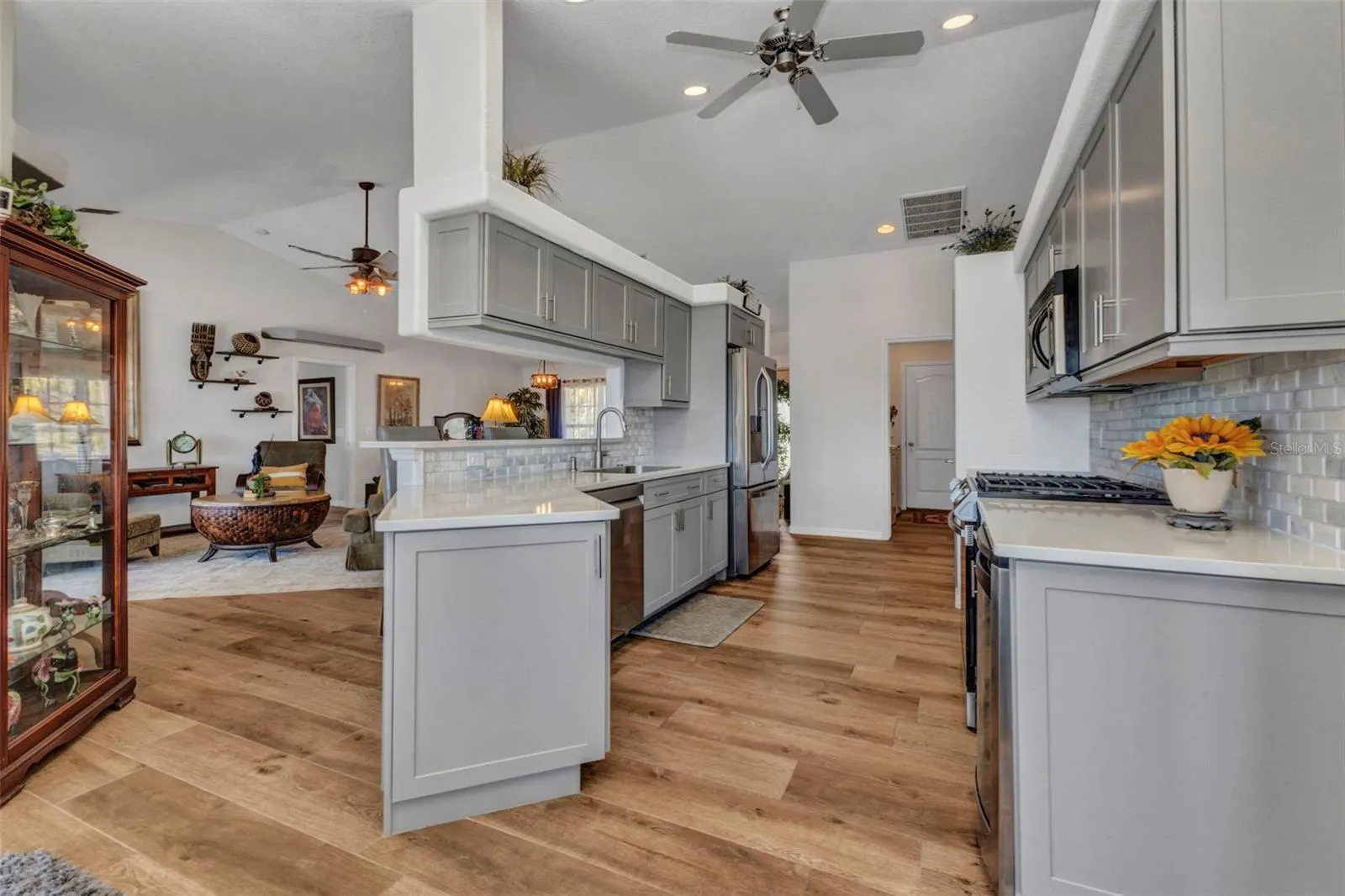 18382 ARAPAHOE CIR