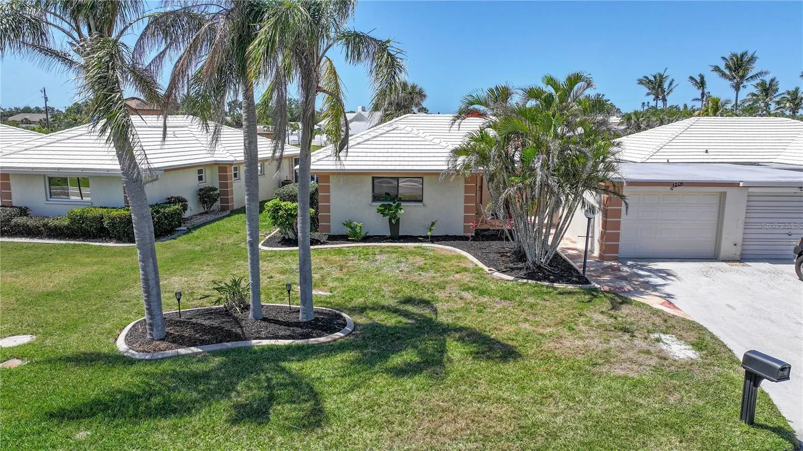 120 VILLA DR #120, #120