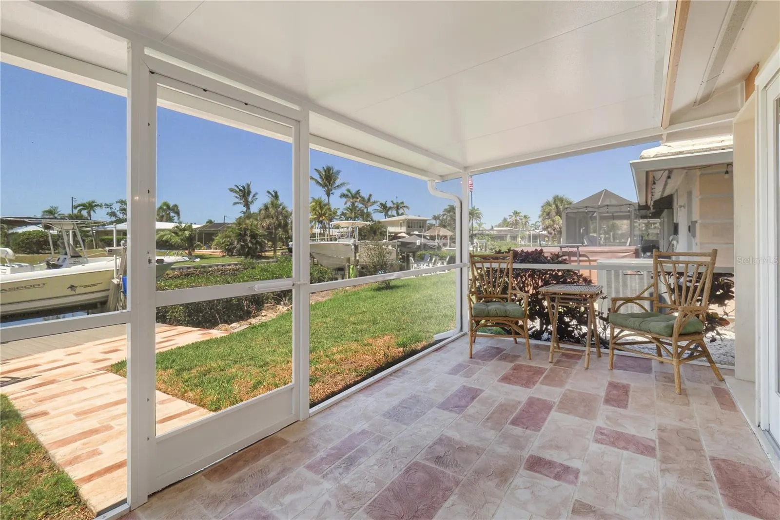 120 VILLA DR #120, #120