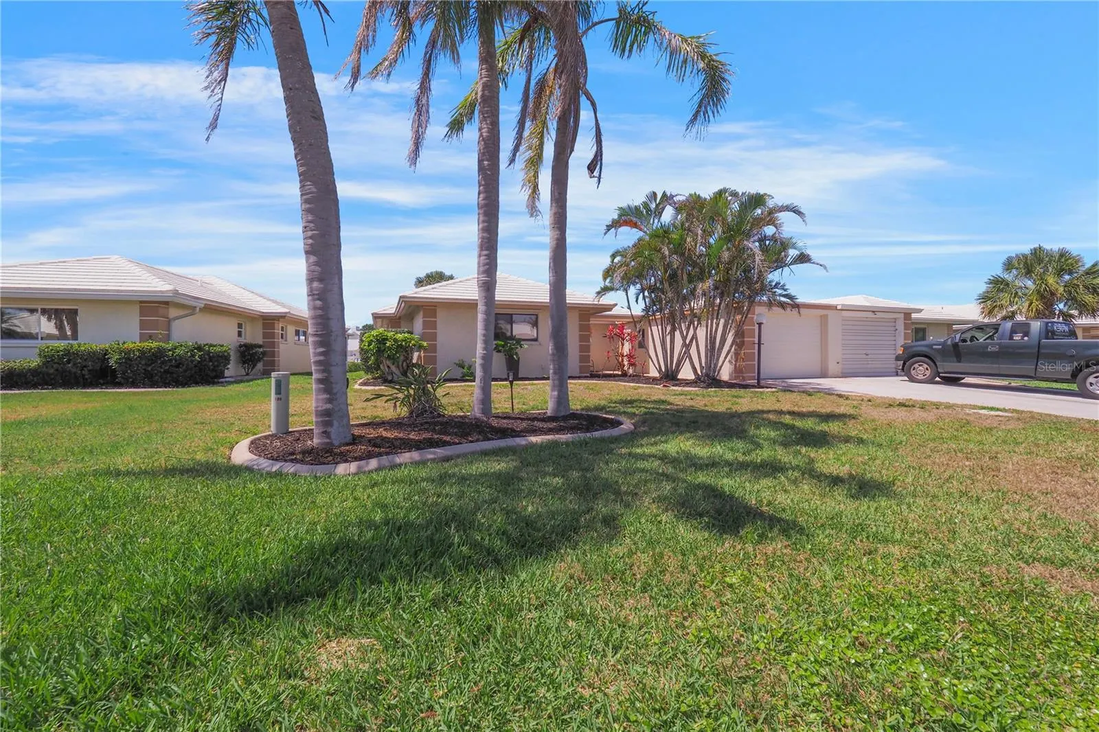 120 VILLA DR #120, #120