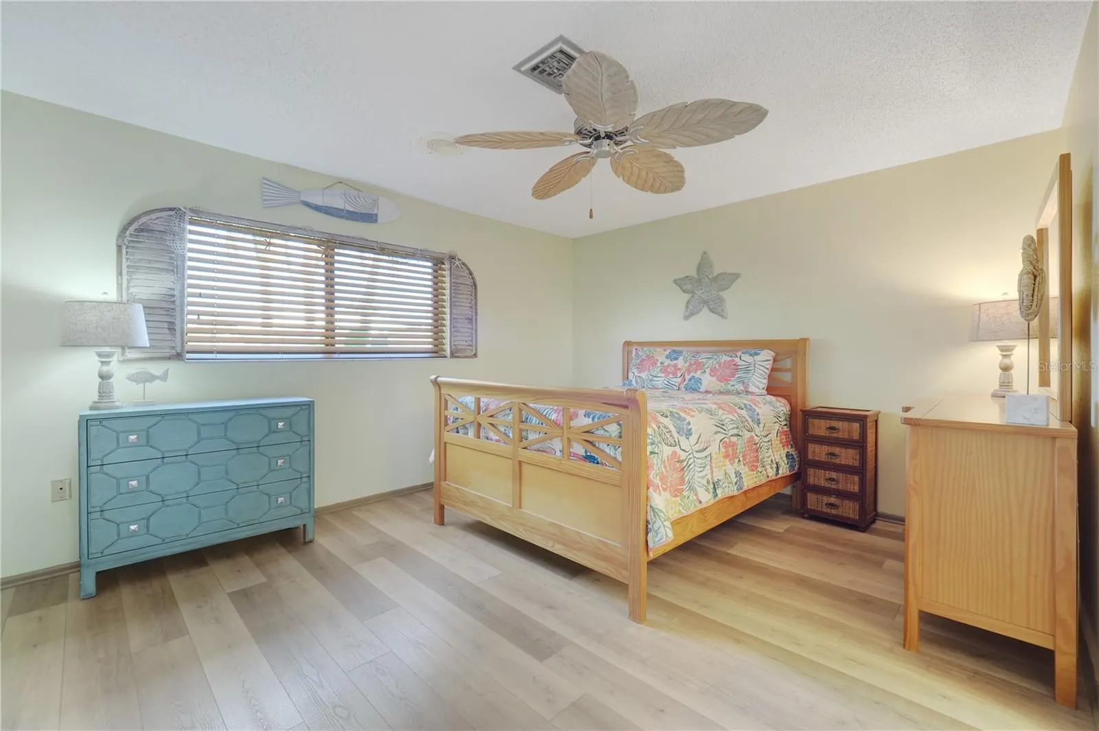 120 VILLA DR #120, #120