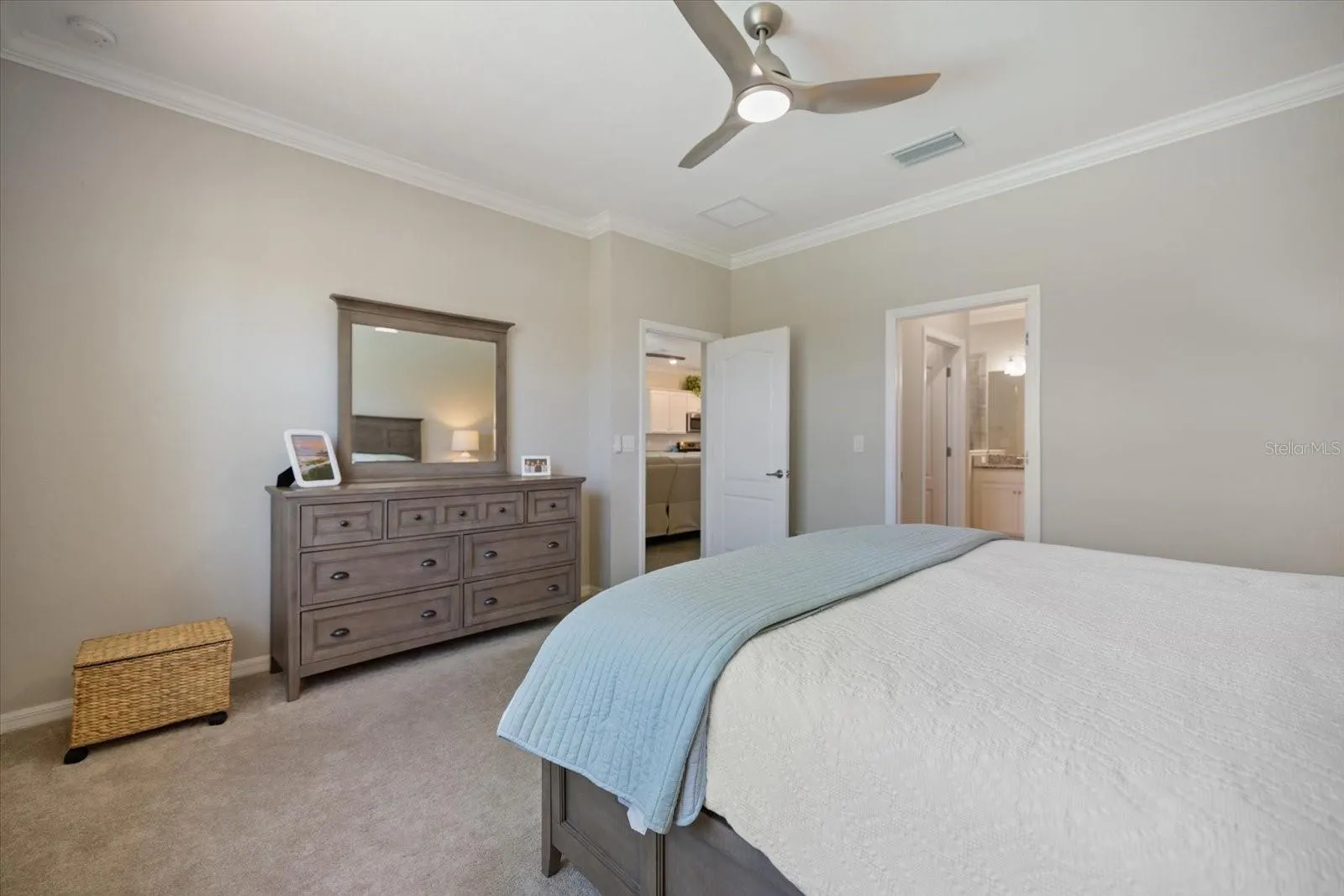 10209 FIDDLEWOOD DR