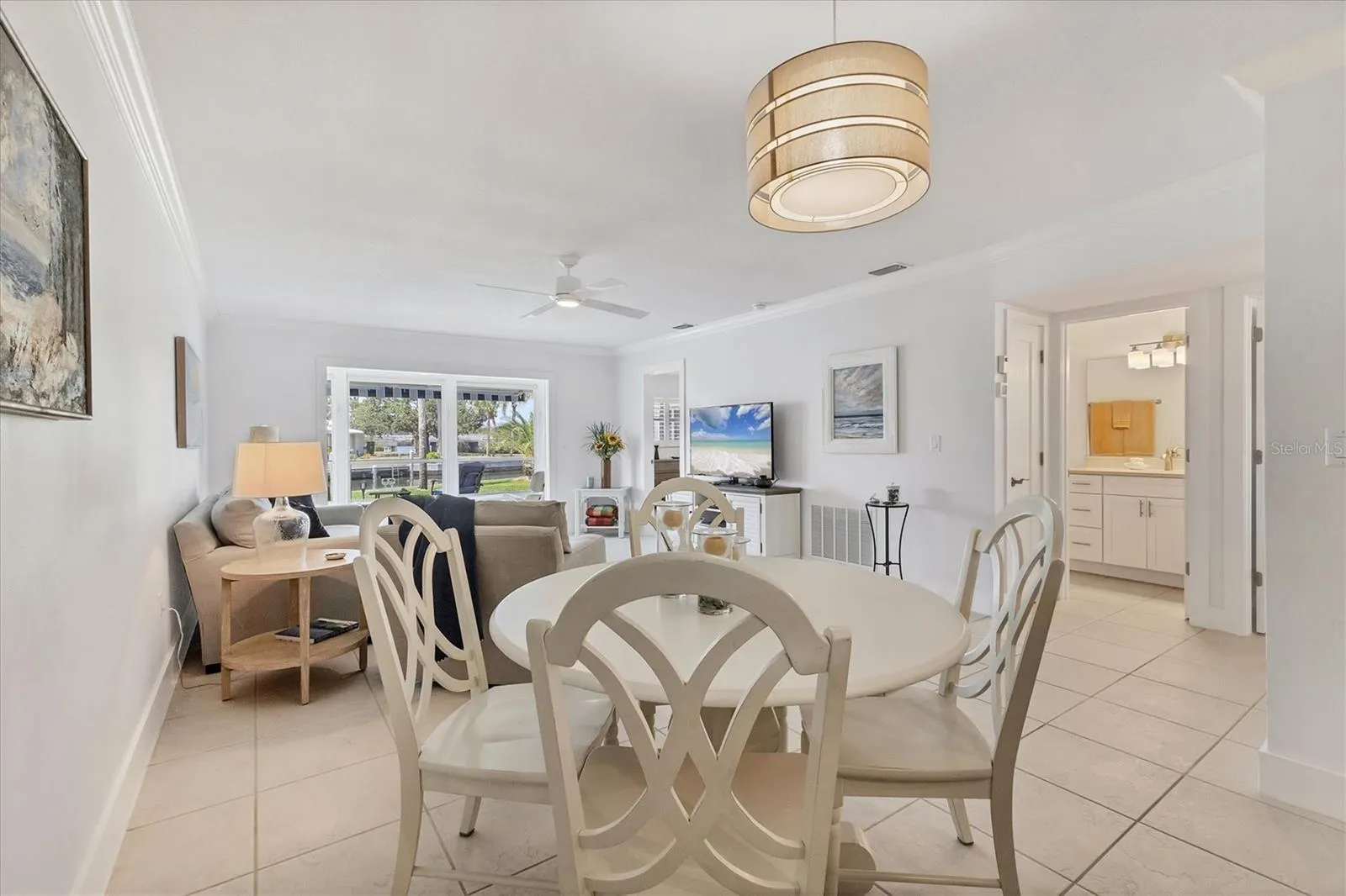 608 FAIR WINDS DR