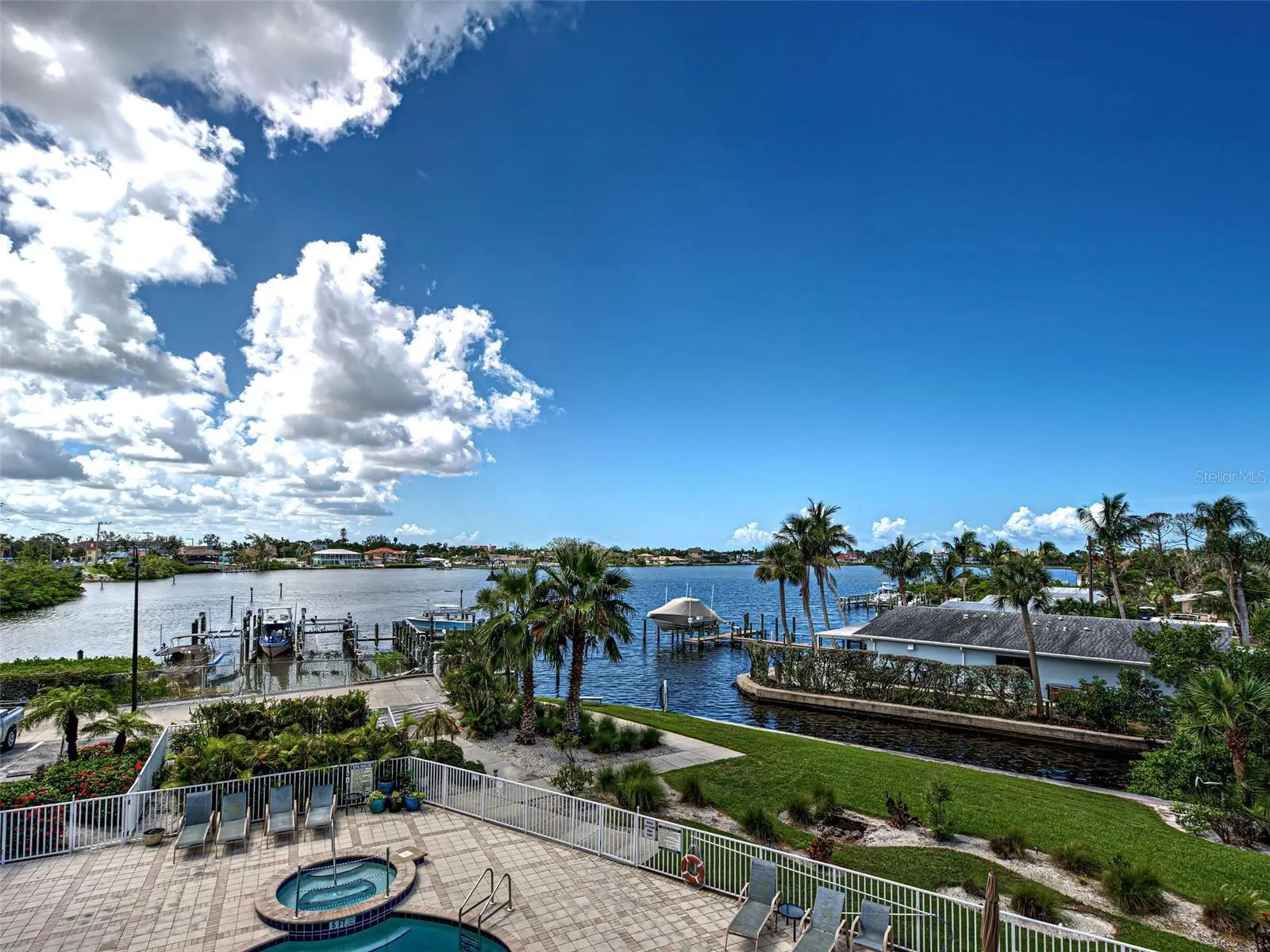 516 TAMIAMI TRL S #303, #303