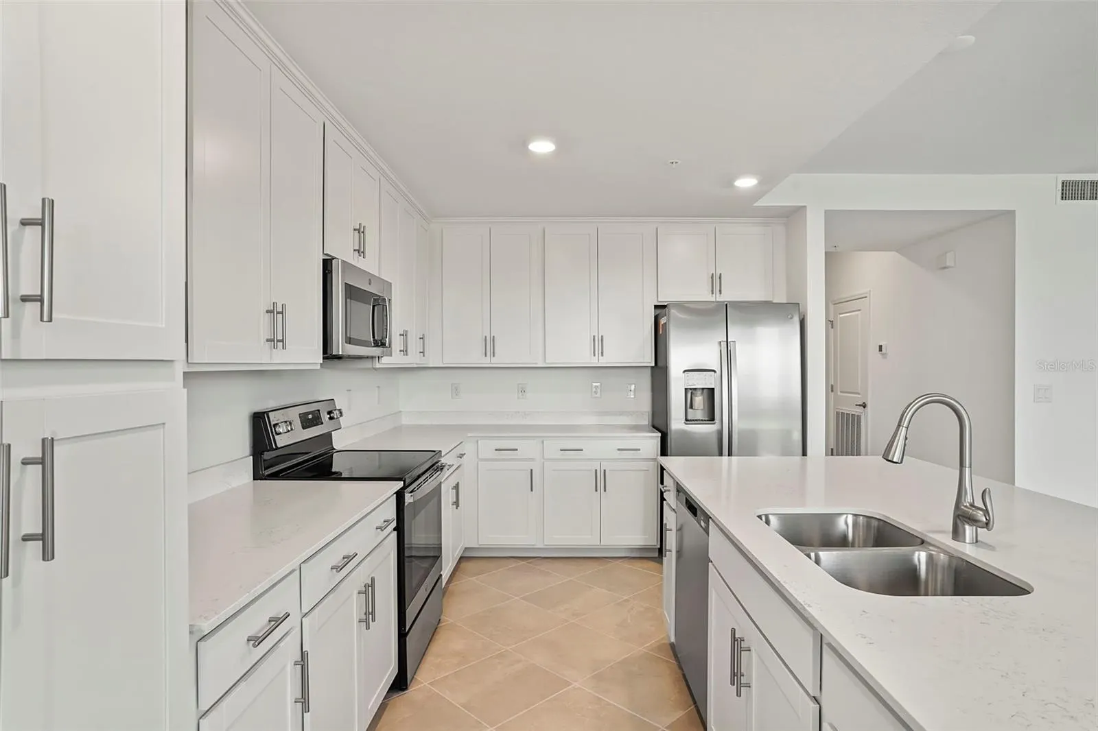 12140 WELLEN GOLF ST #202, #202