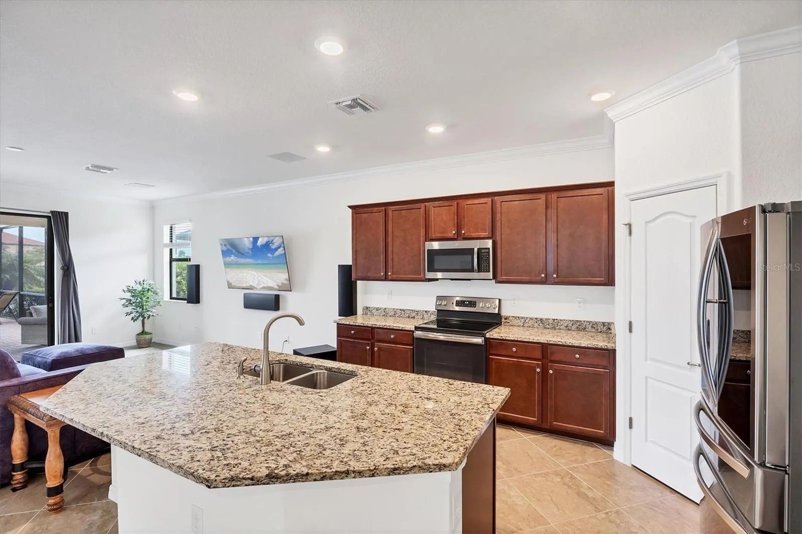 10061 COZY GROVE DR