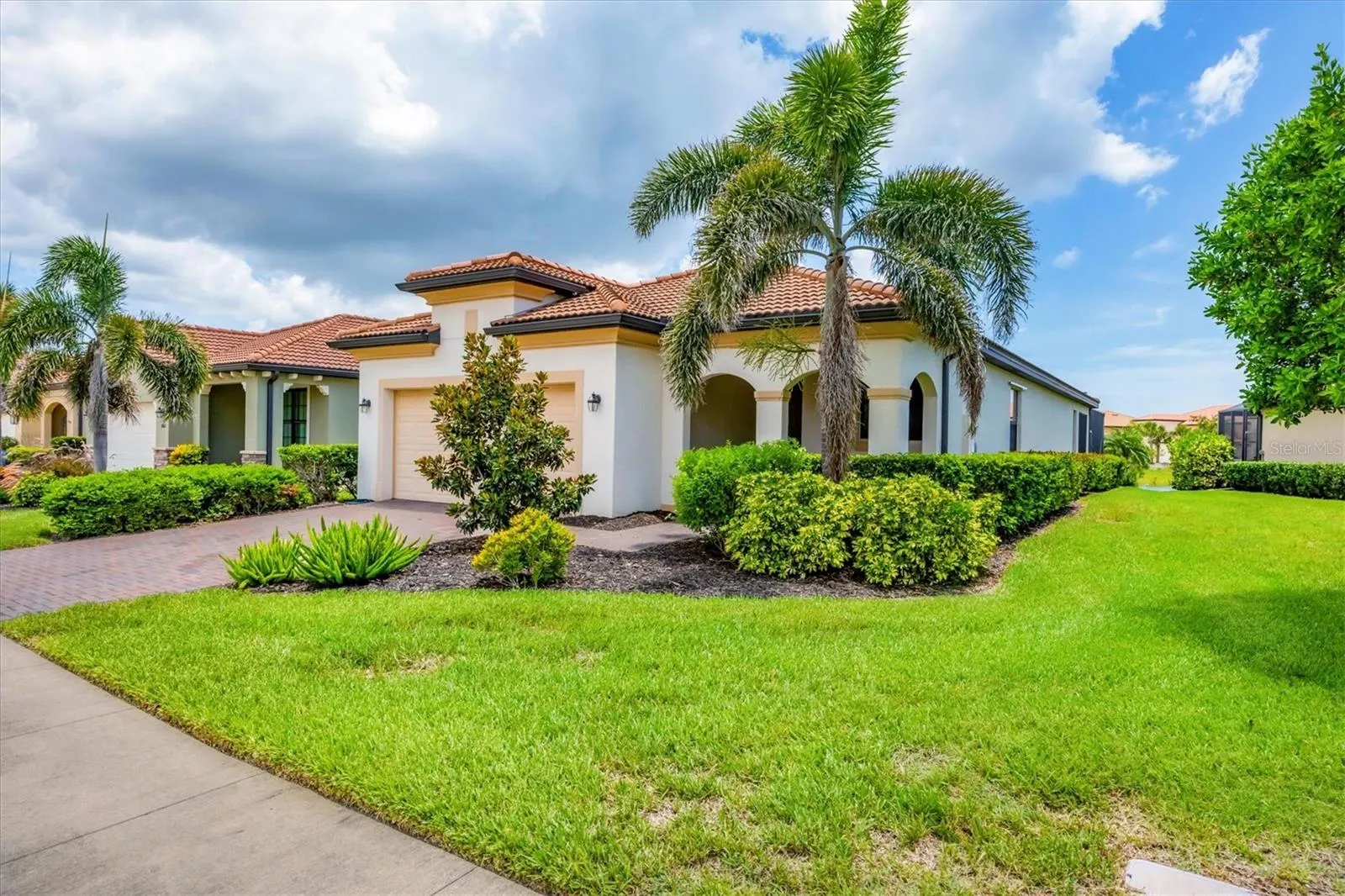 10061 COZY GROVE DR