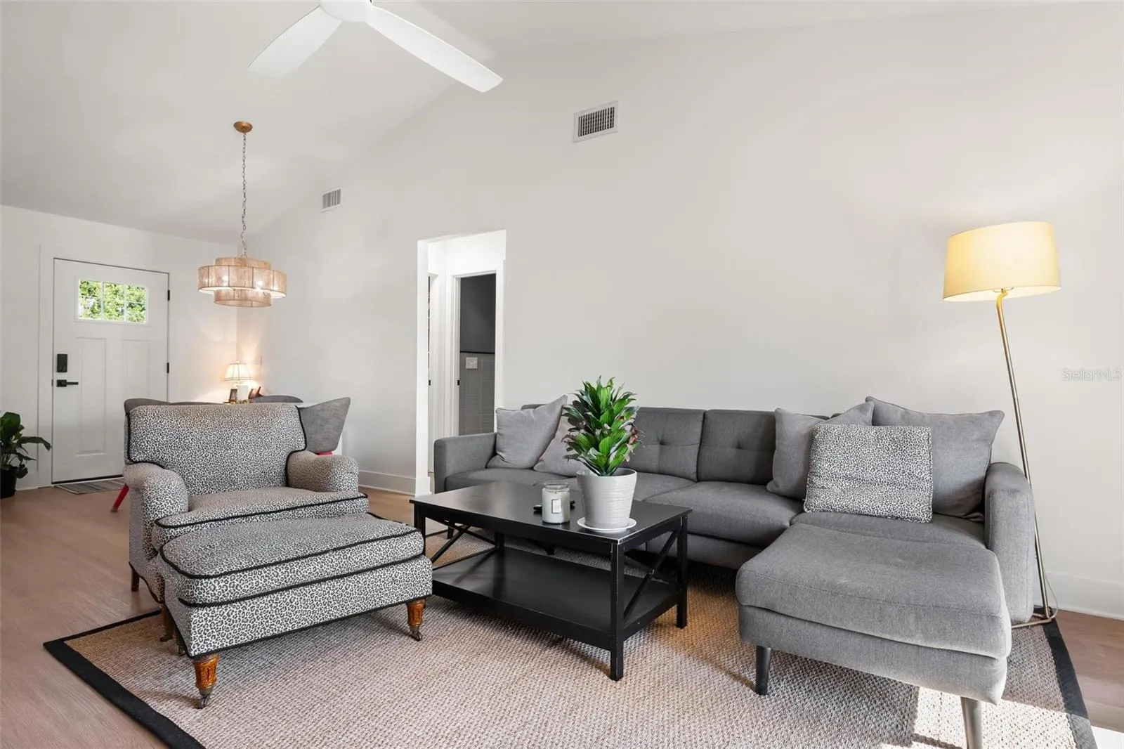 812 GARLAND AVE