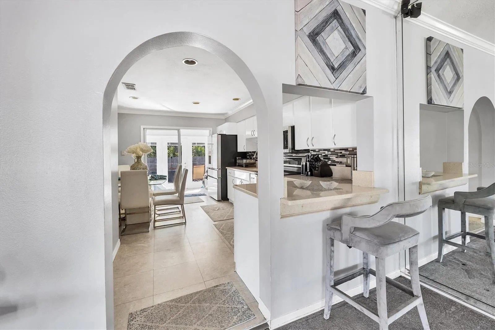 109 TAMIAMI TRL S