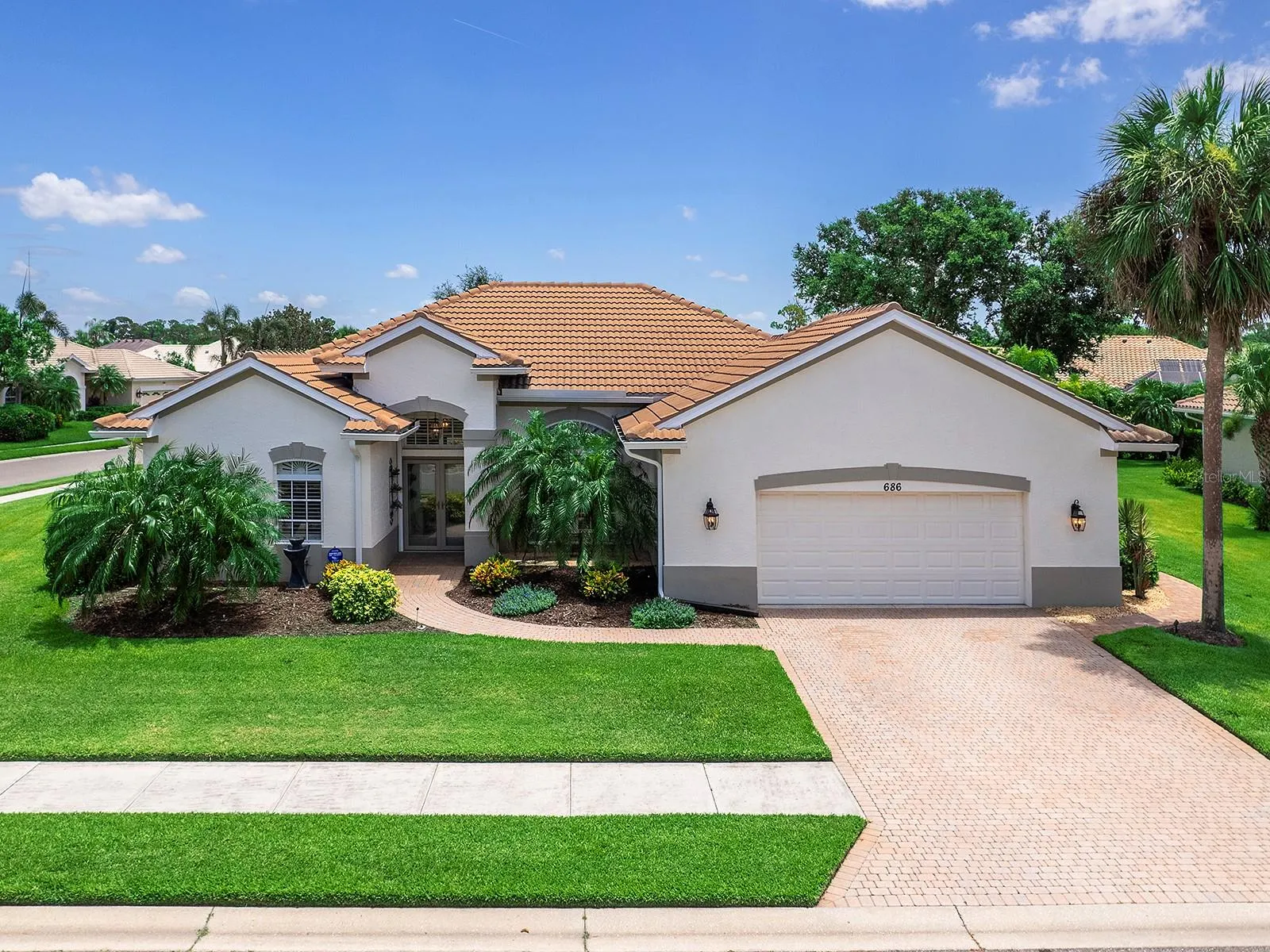 686 SAWGRASS BRIDGE RD