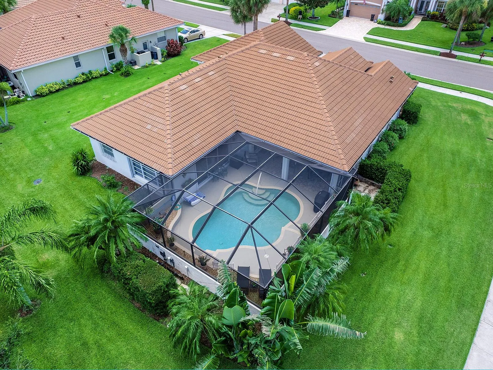 686 SAWGRASS BRIDGE RD