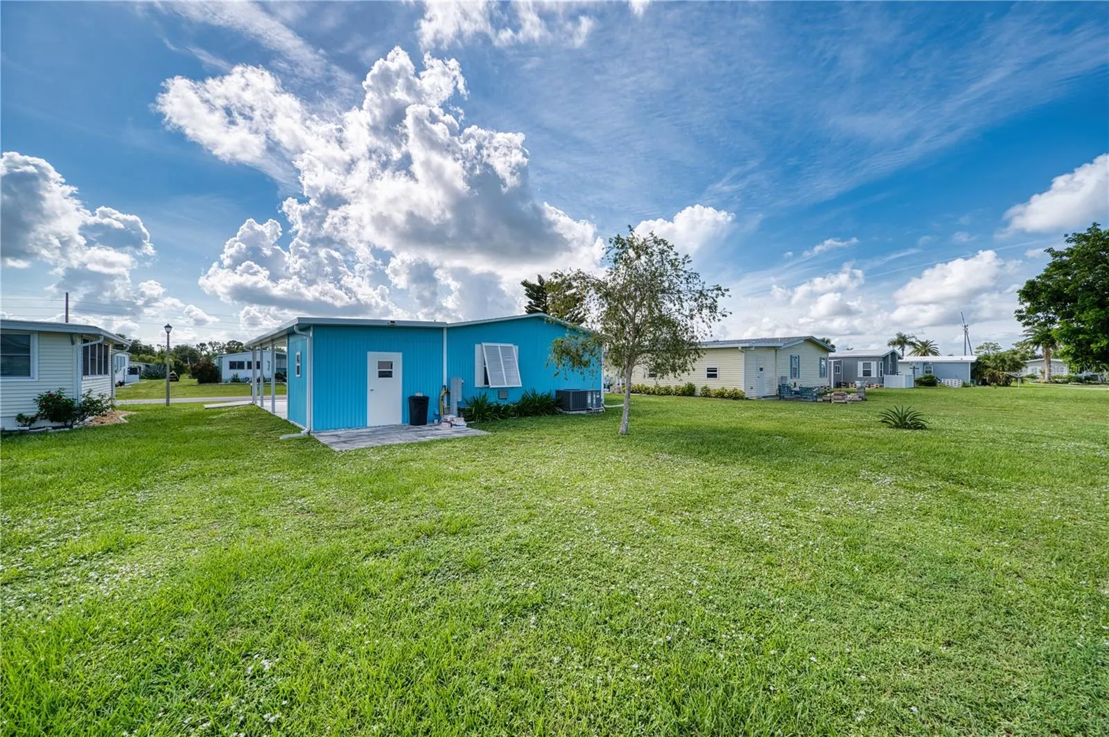 6269 PARAKEET RD