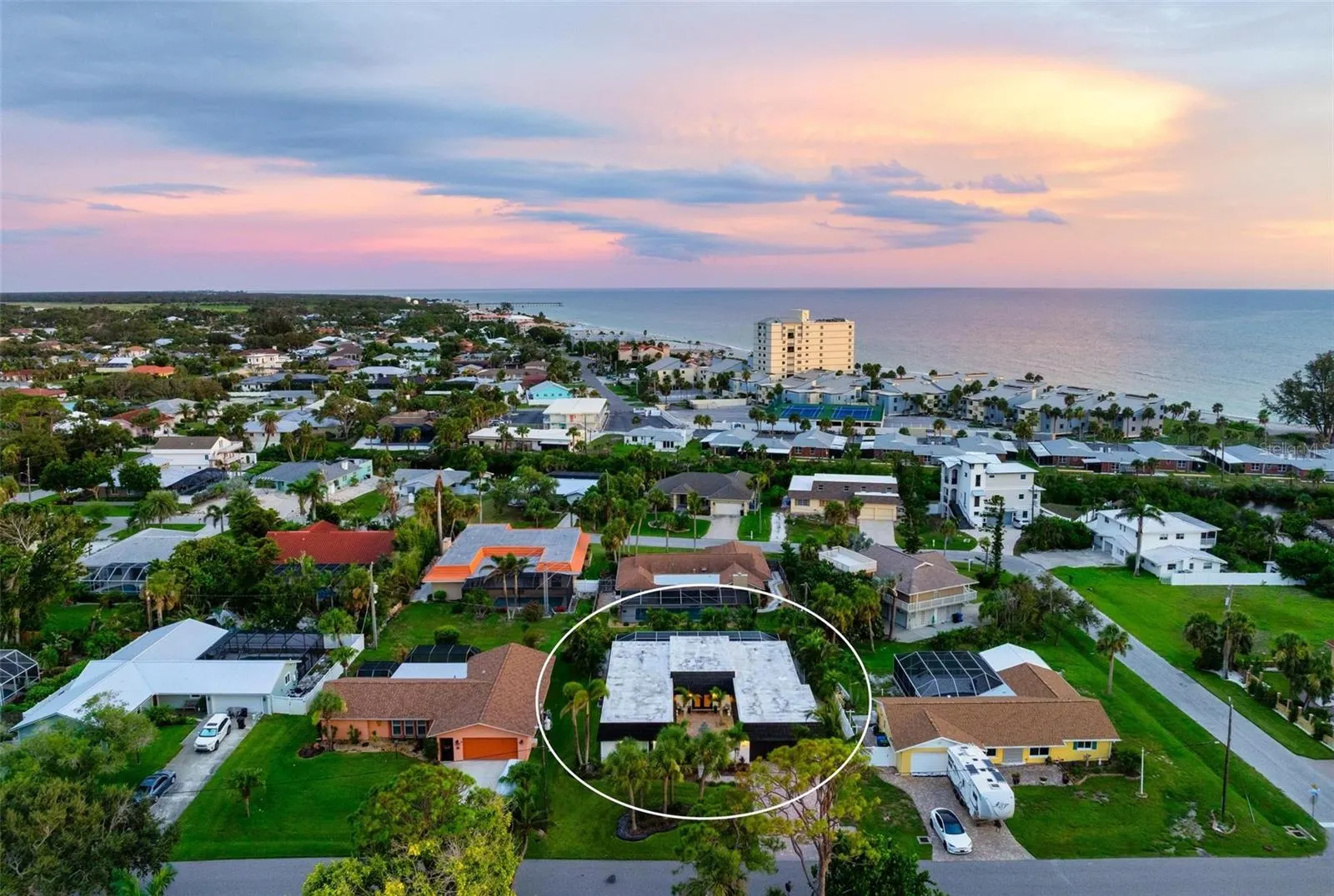599 FLAMINGO DR