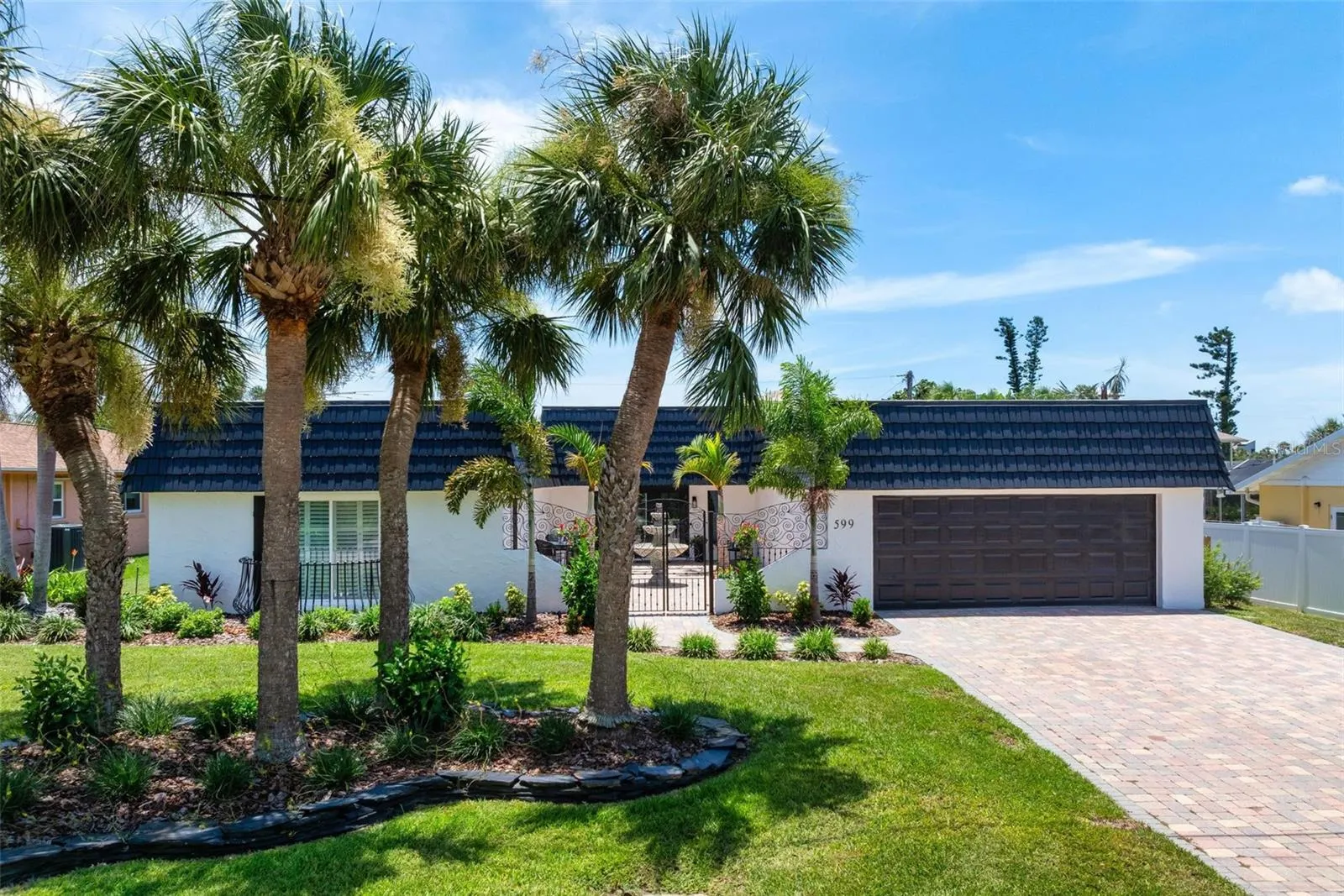 599 FLAMINGO DR
