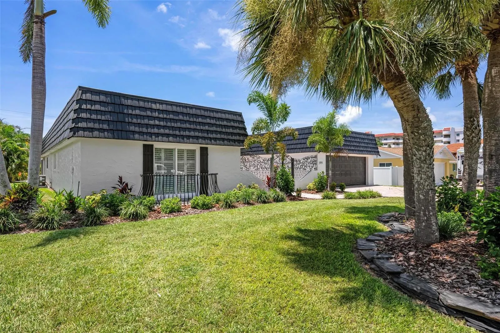599 FLAMINGO DR