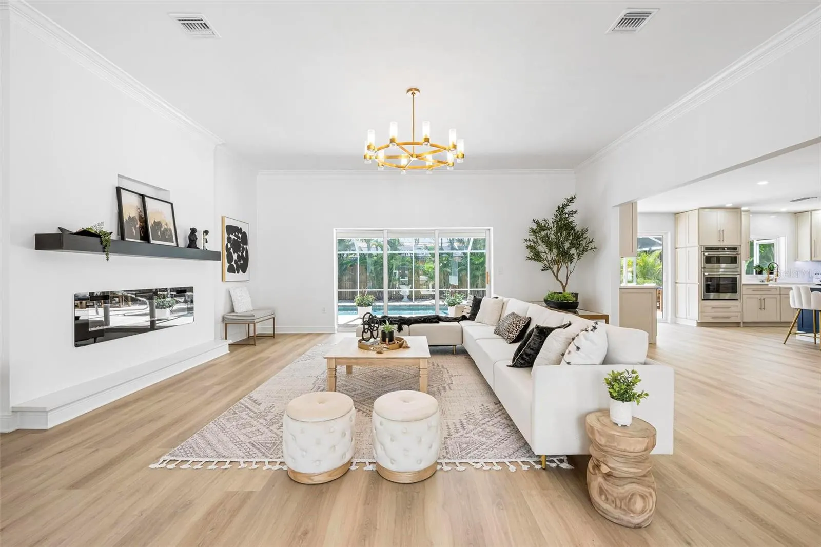 599 FLAMINGO DR
