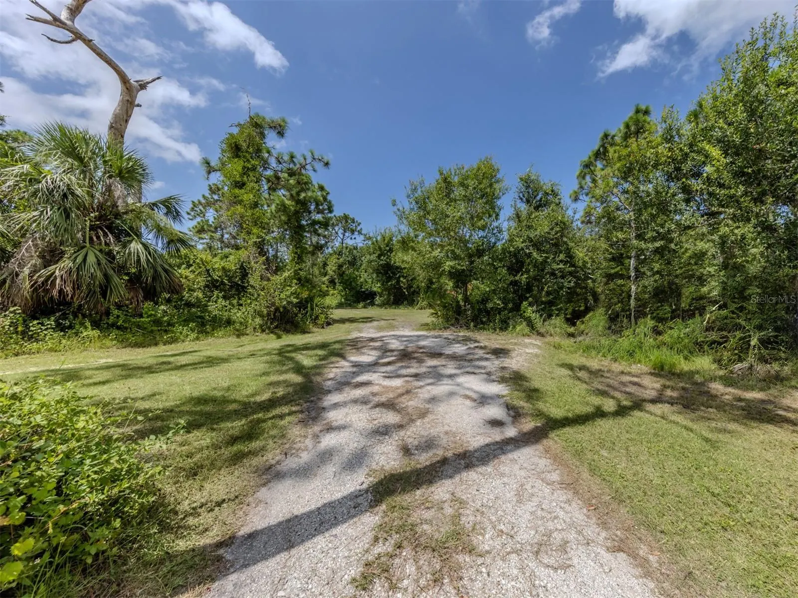 E MANASOTA BEACH RD