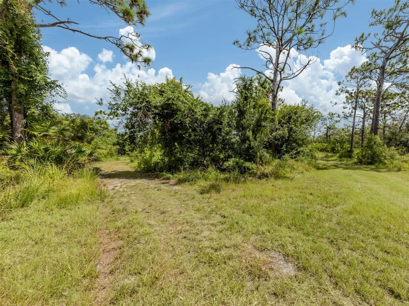 E MANASOTA BEACH RD
