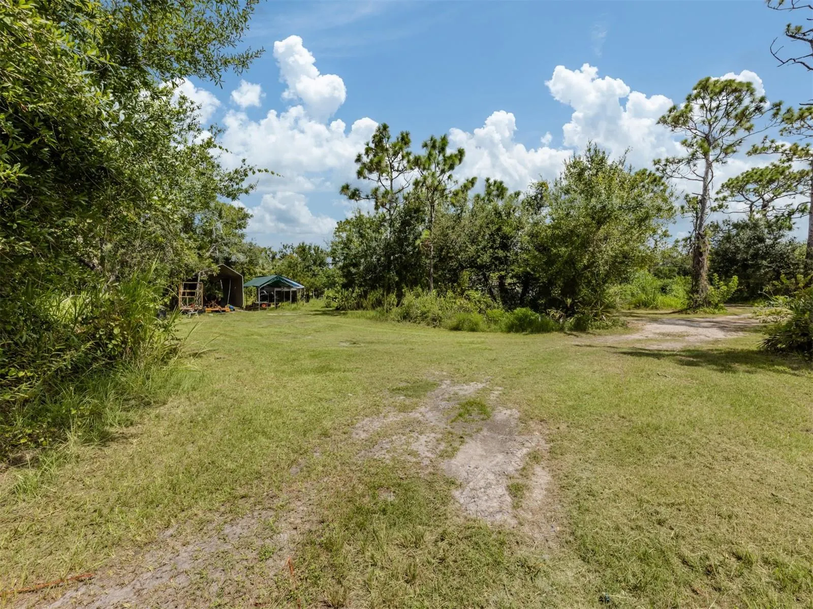 E MANASOTA BEACH RD