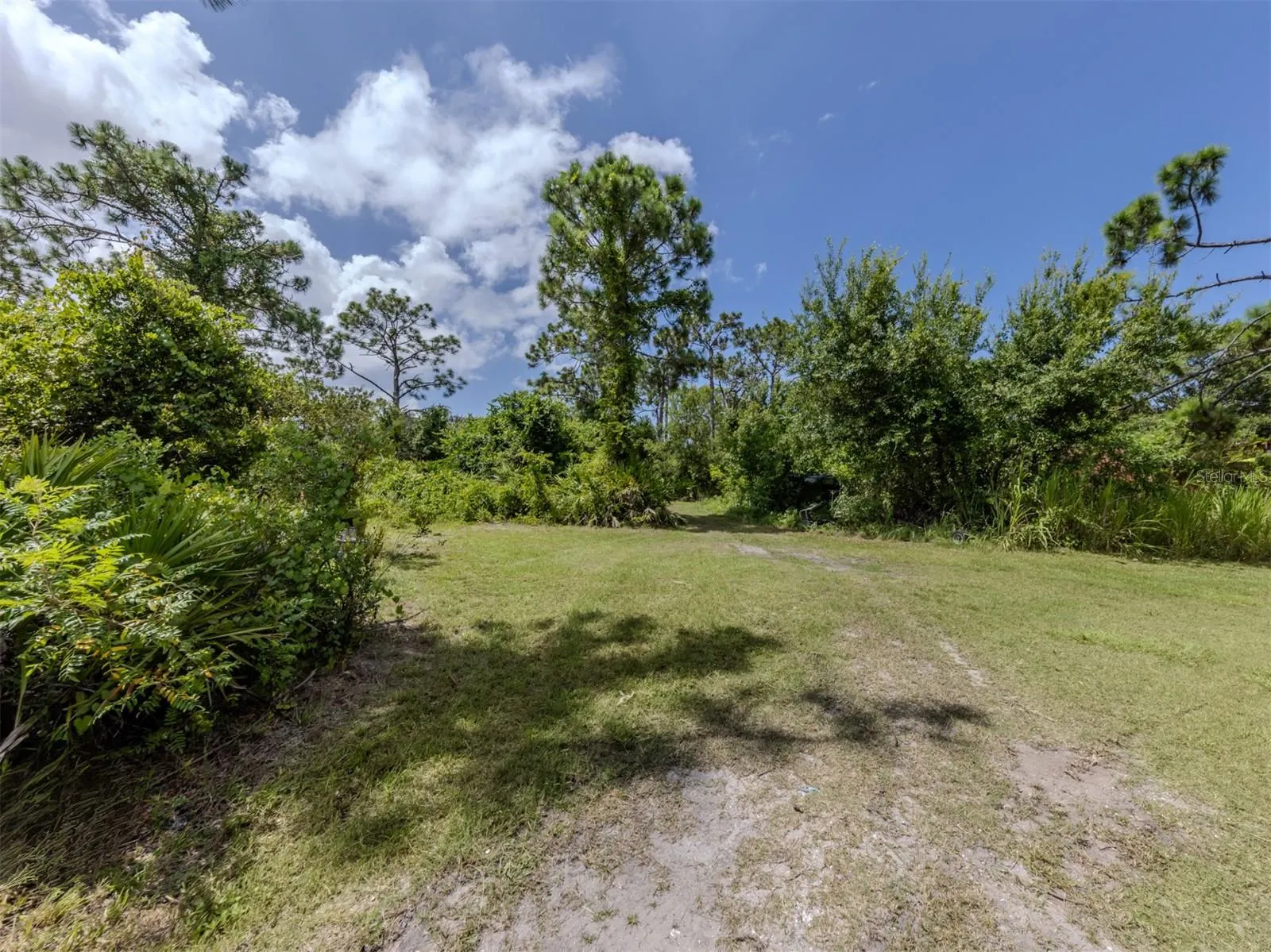 E MANASOTA BEACH RD