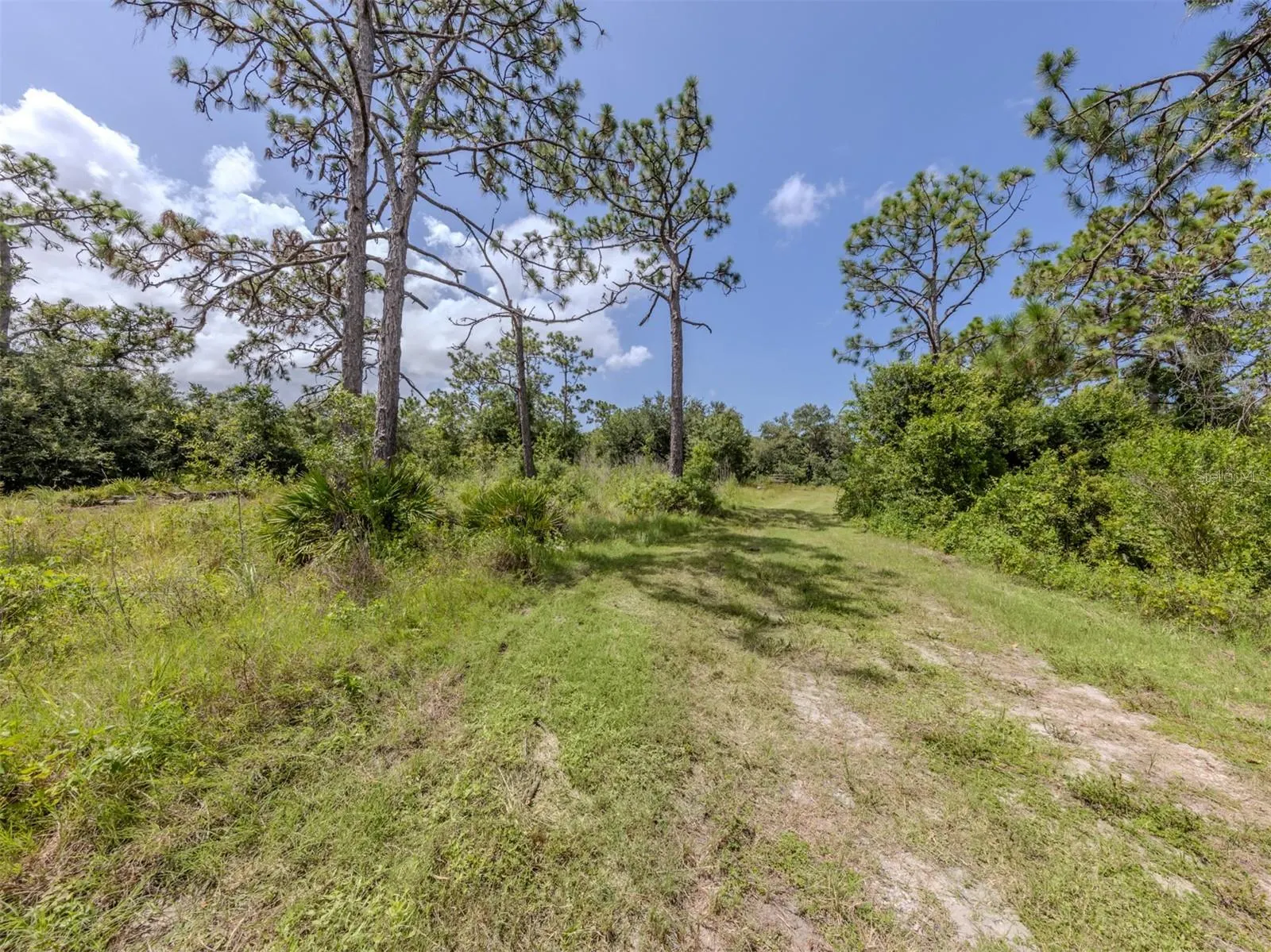 E MANASOTA BEACH RD