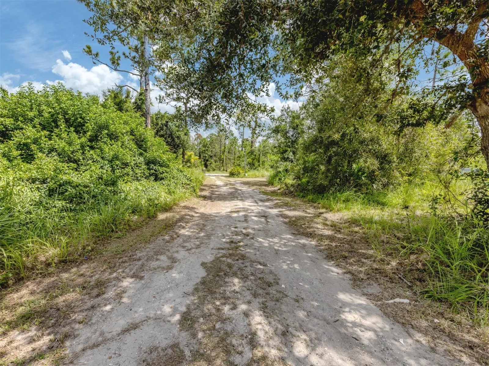 E MANASOTA BEACH RD