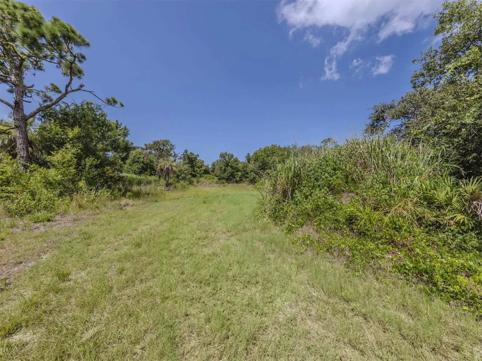E MANASOTA BEACH RD