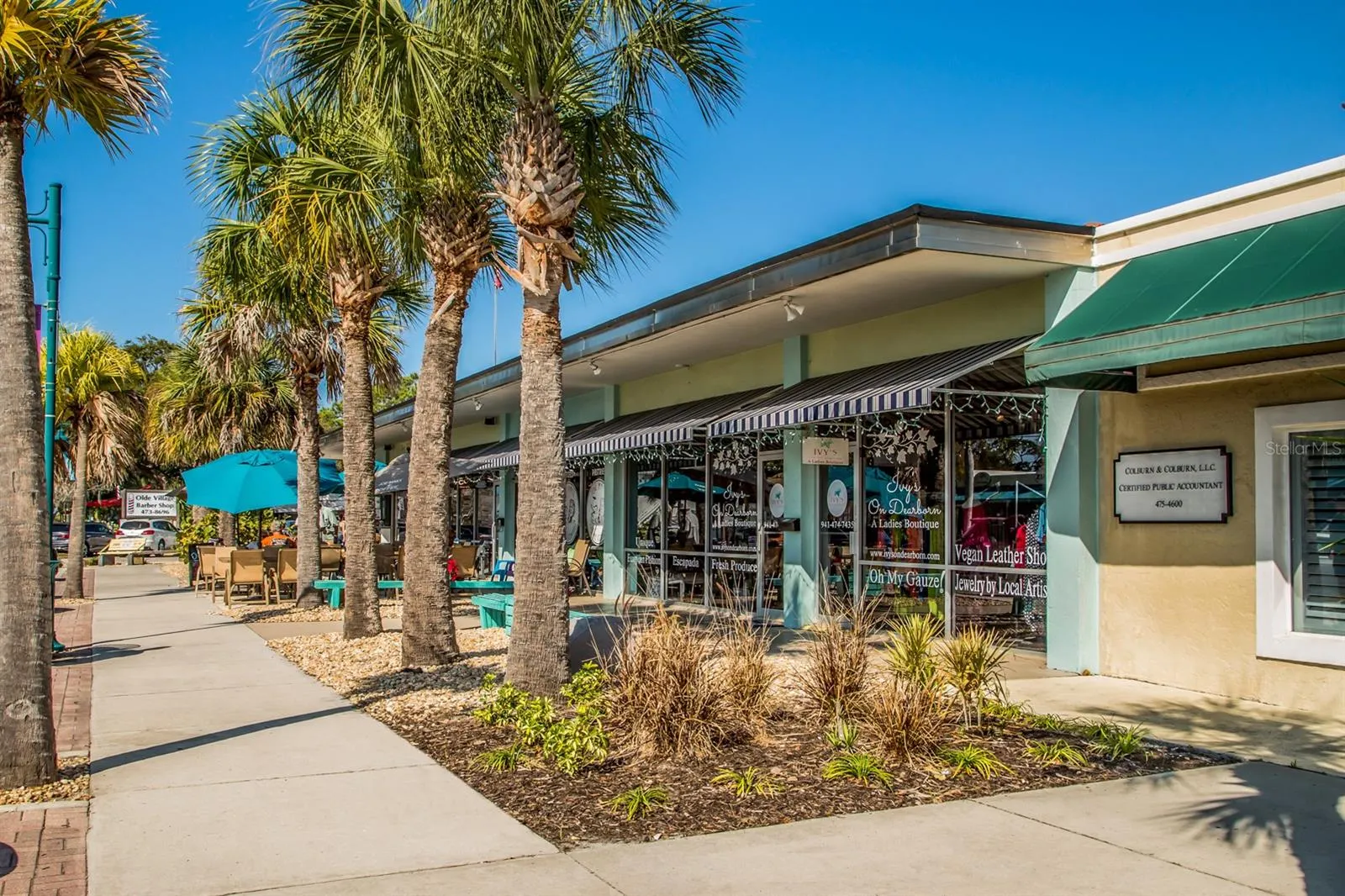 E MANASOTA BEACH RD