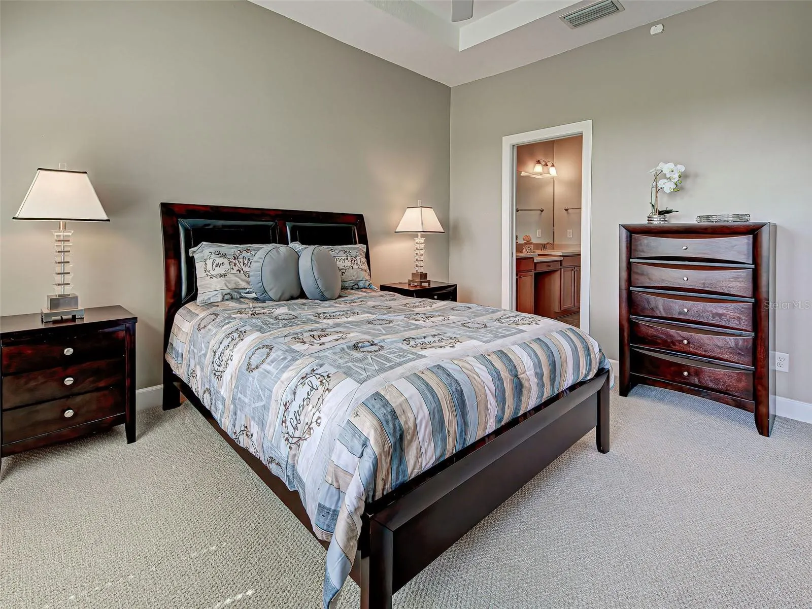 239 FONTANELLE CIR