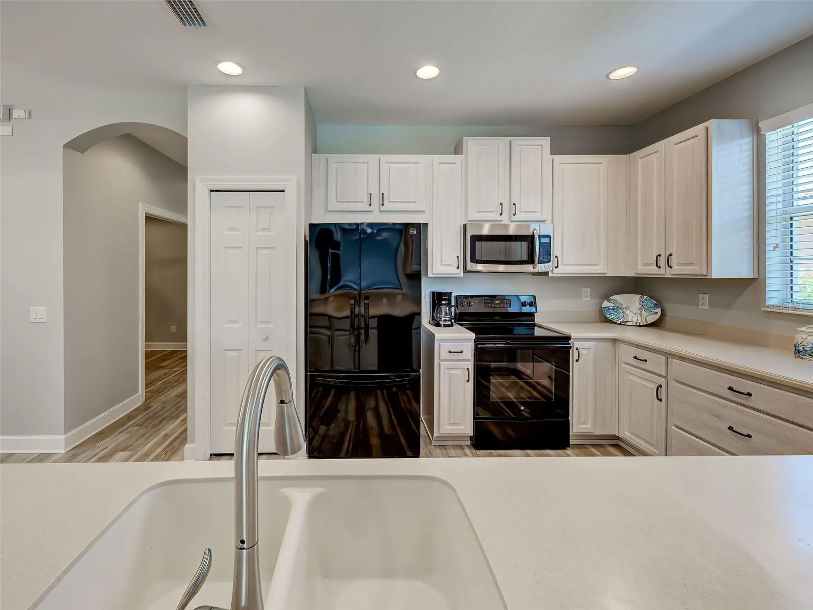 239 FONTANELLE CIR