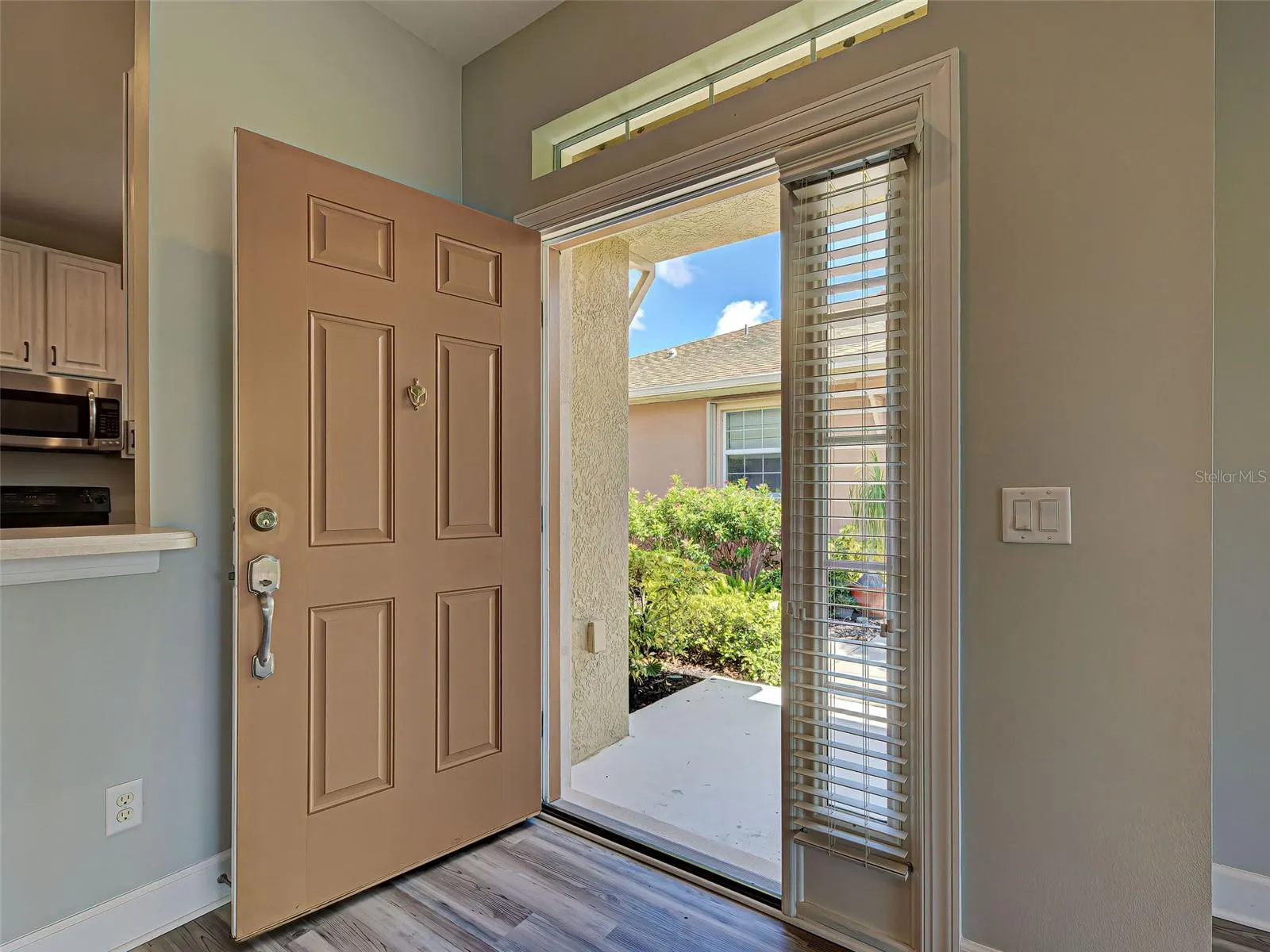 239 FONTANELLE CIR