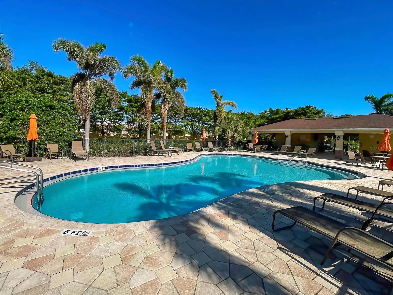 239 FONTANELLE CIR