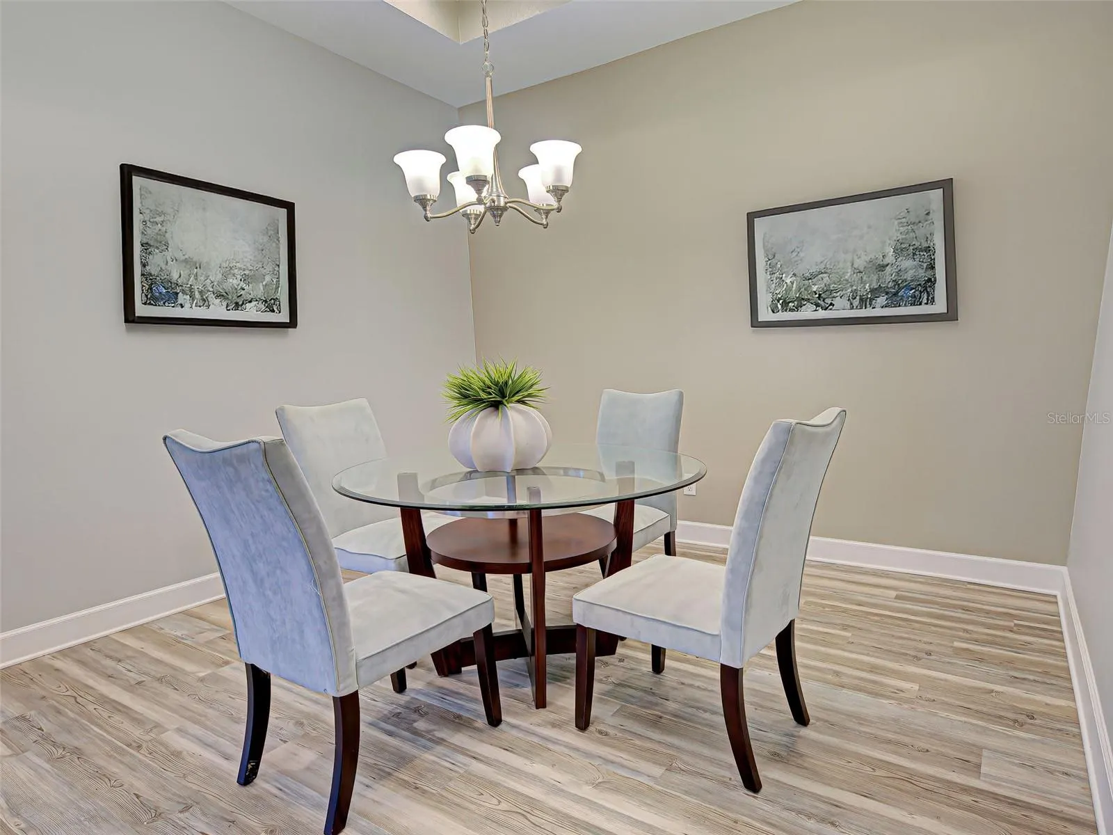 239 FONTANELLE CIR