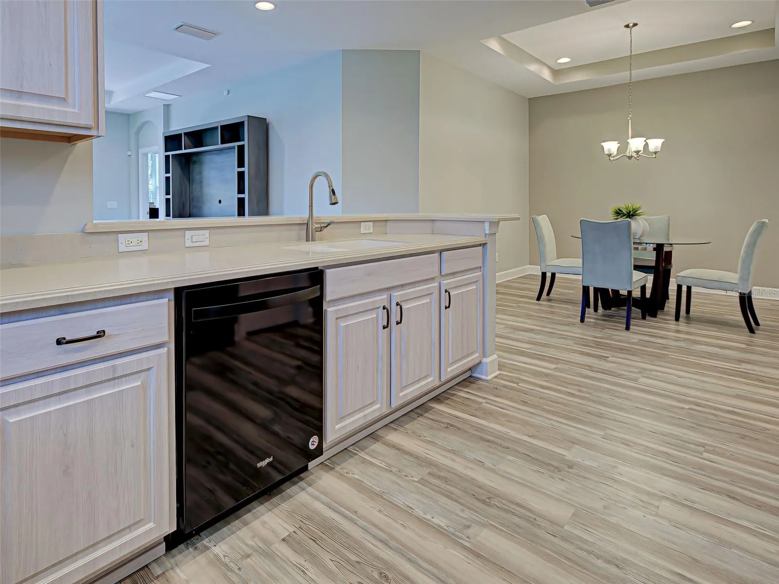 239 FONTANELLE CIR