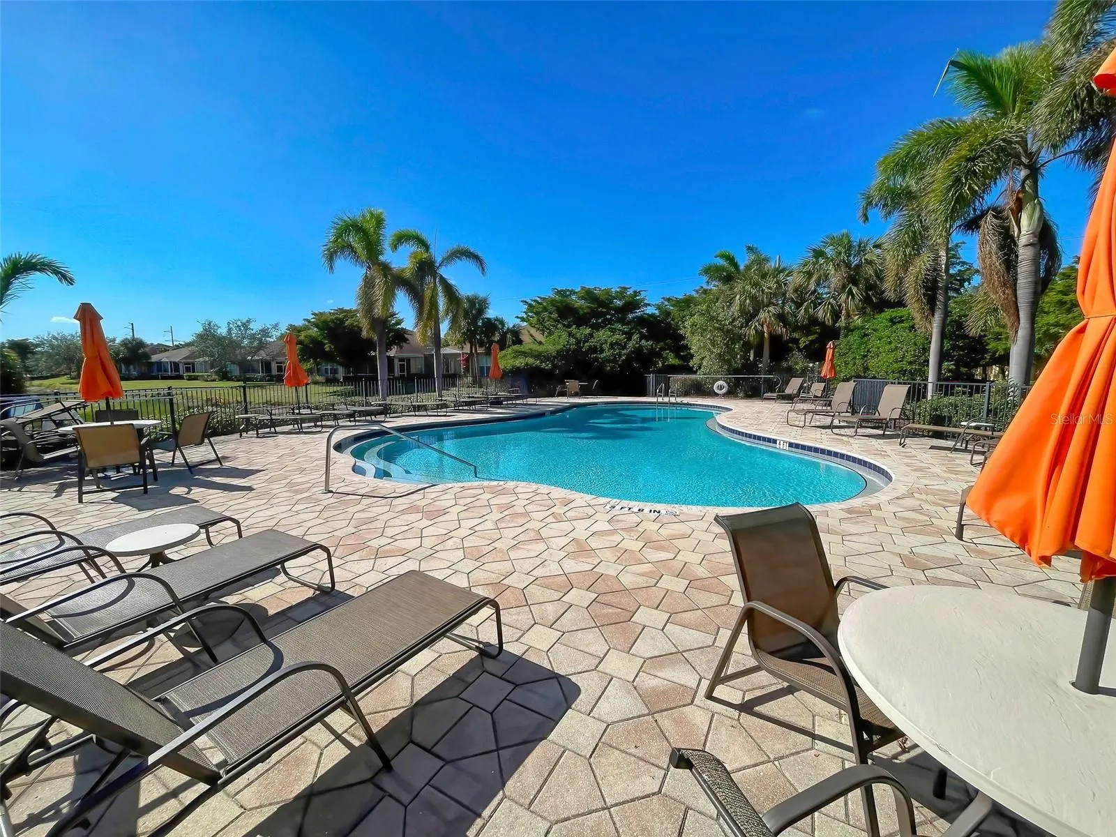 239 FONTANELLE CIR