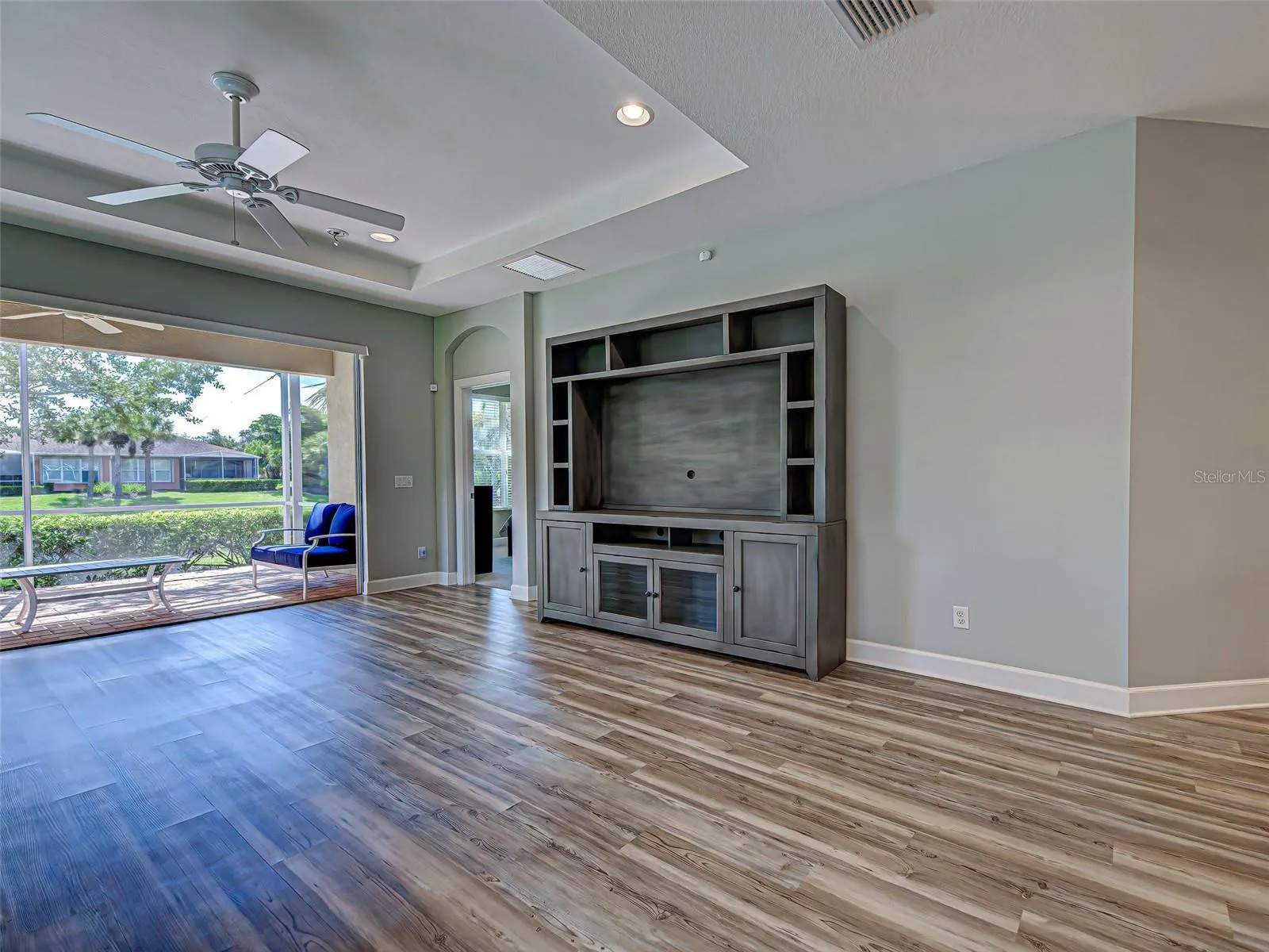 239 FONTANELLE CIR