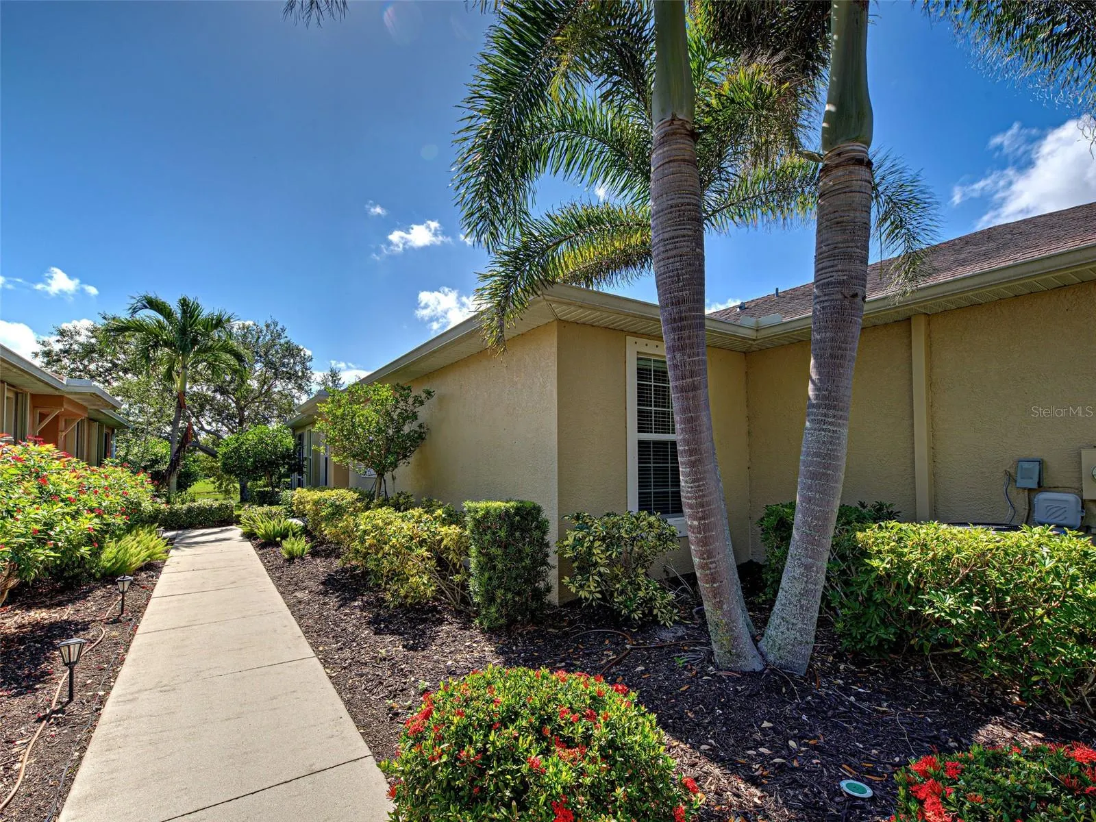 239 FONTANELLE CIR