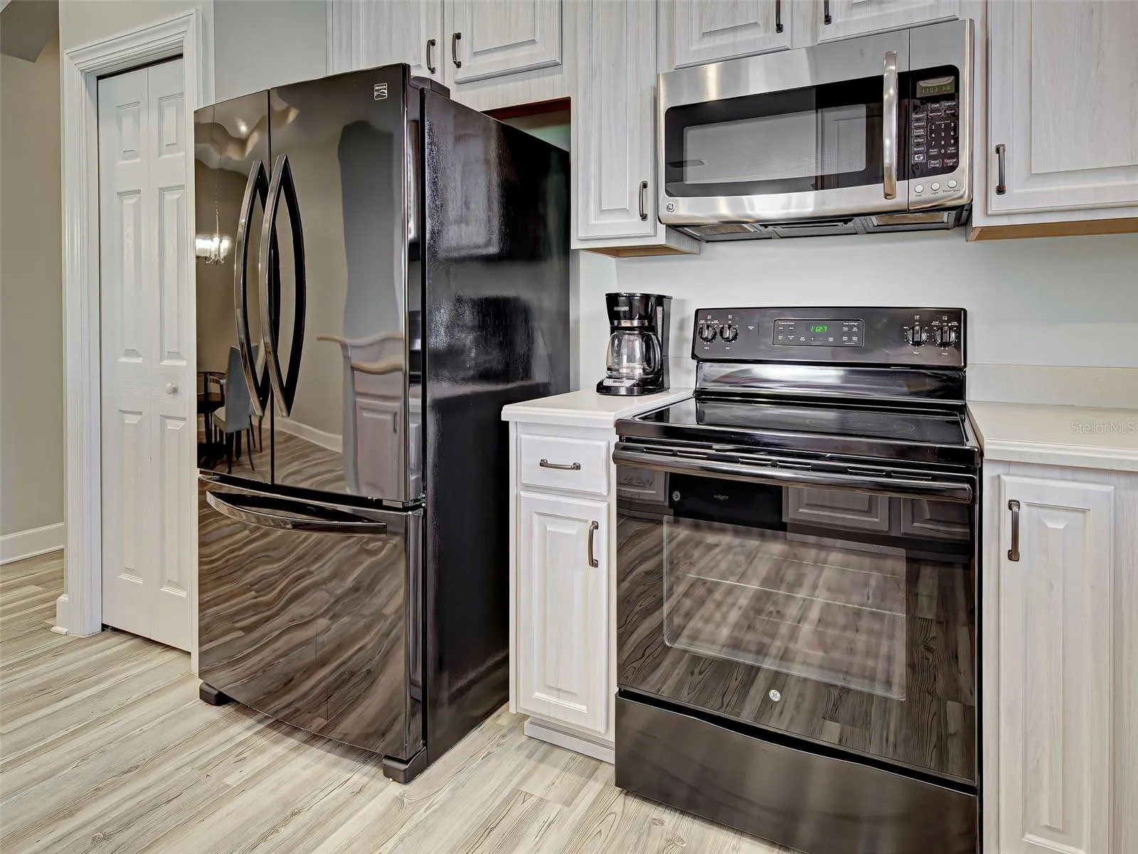 239 FONTANELLE CIR