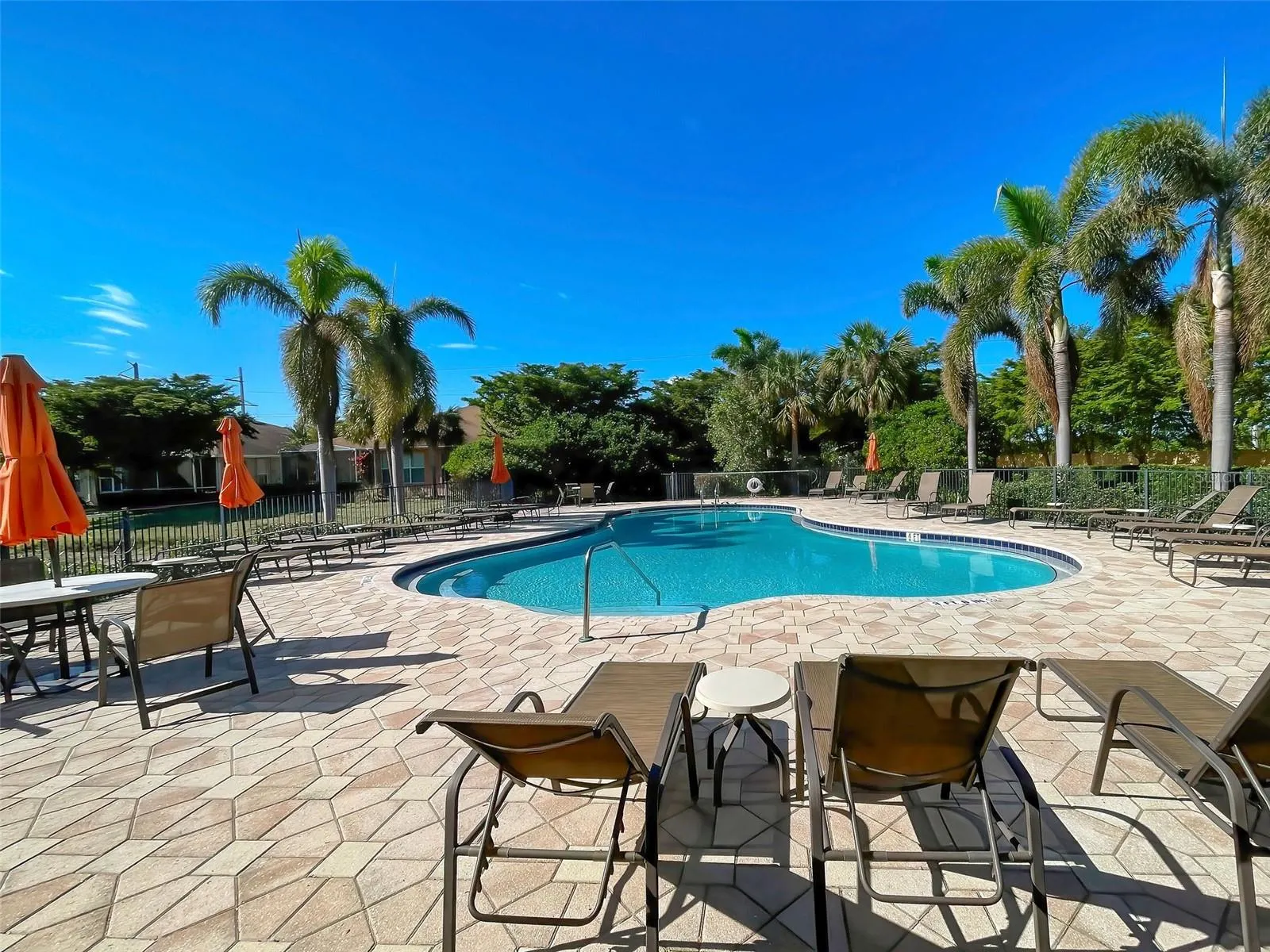 239 FONTANELLE CIR