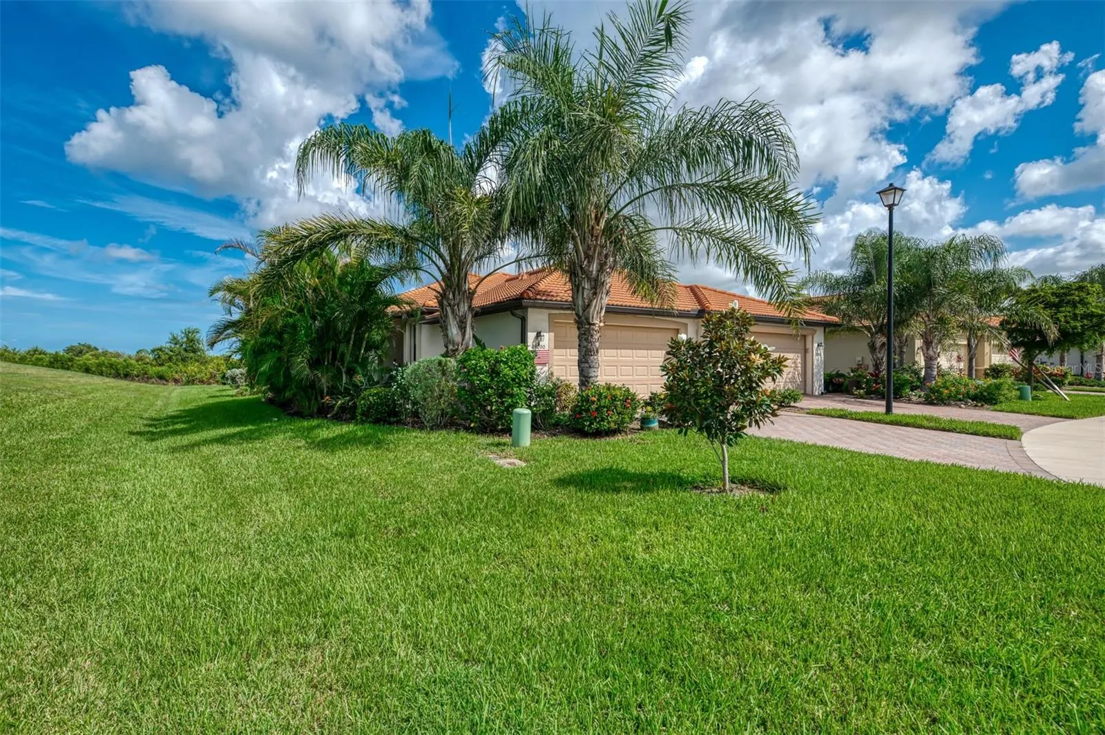 24000 SKYFLOWER CT