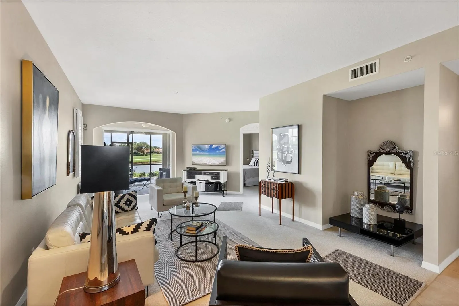 119 WOODBRIDGE DR #102, #102