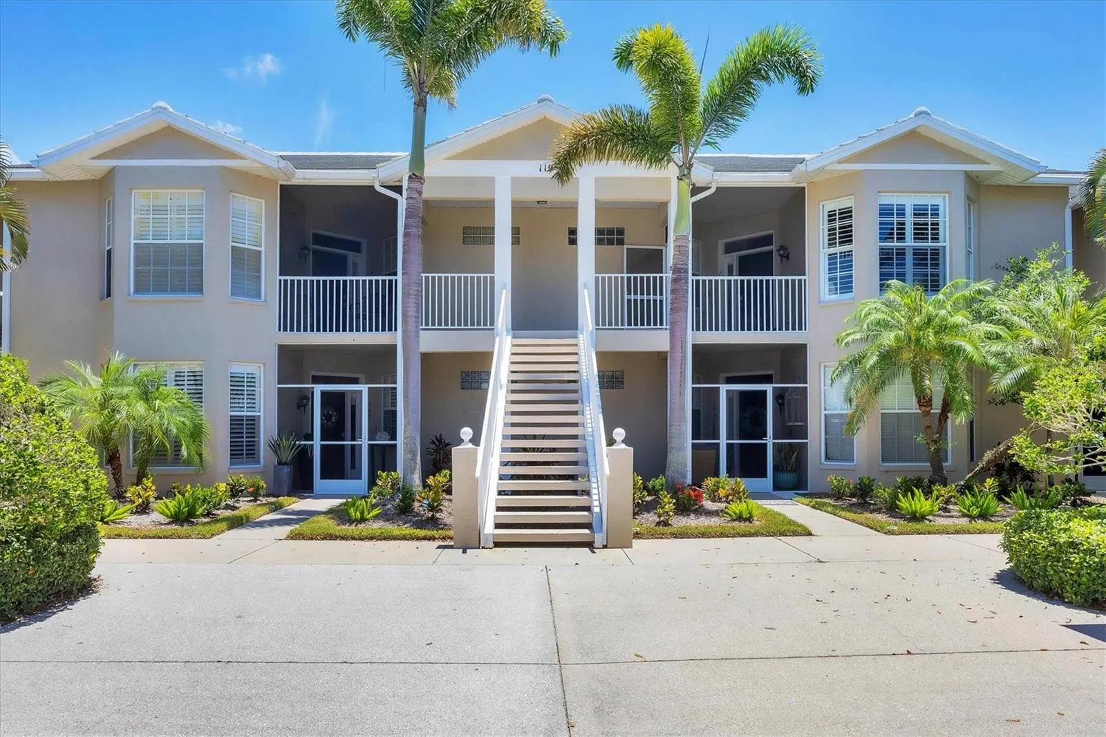 119 WOODBRIDGE DR #102, #102