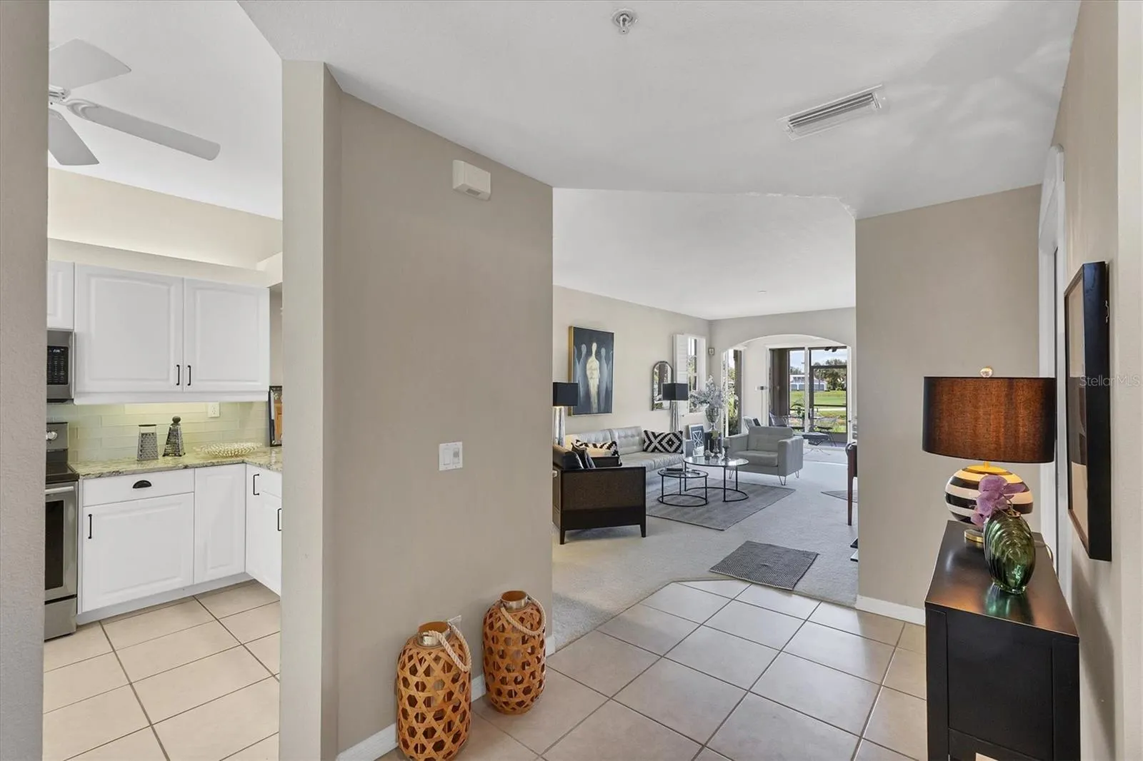 119 WOODBRIDGE DR #102, #102