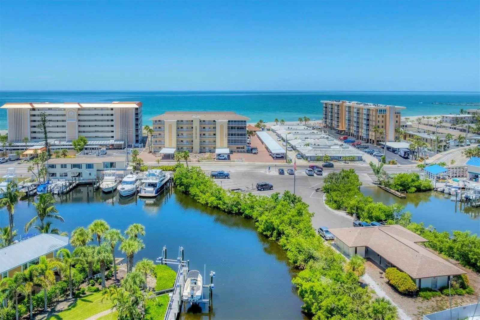 1200 TARPON CENTER DR #306, #306