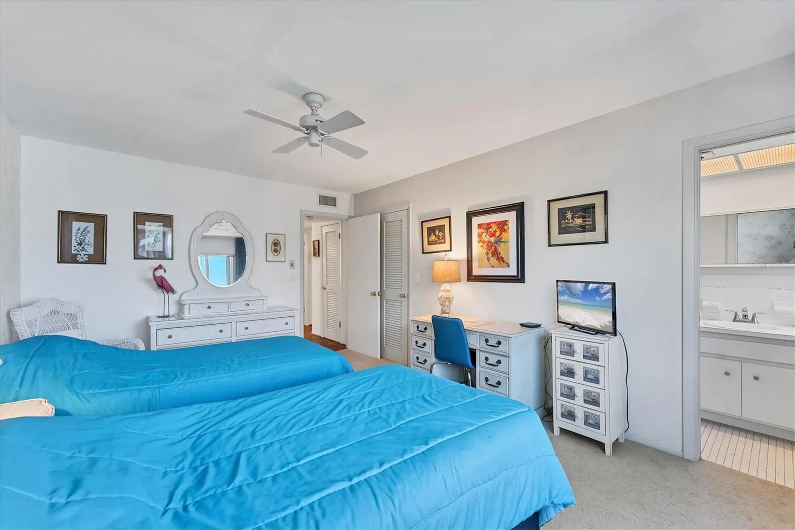 1200 TARPON CENTER DR #306, #306